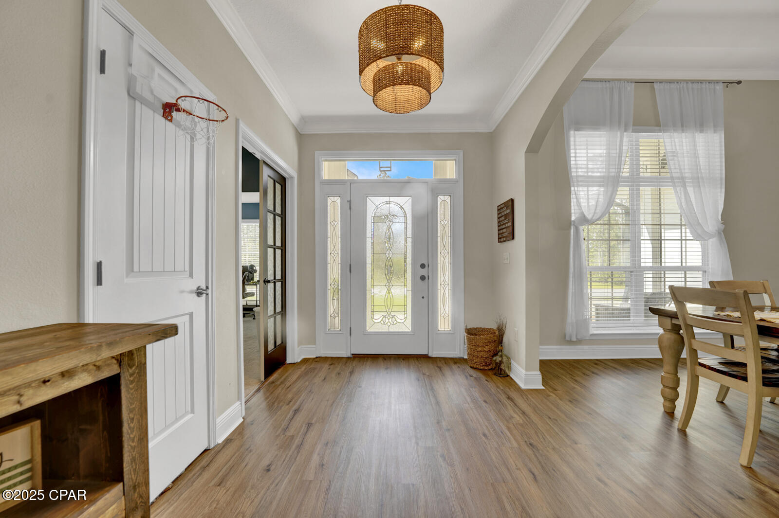 Listing photo id 19 for 1104 Zephyr Way