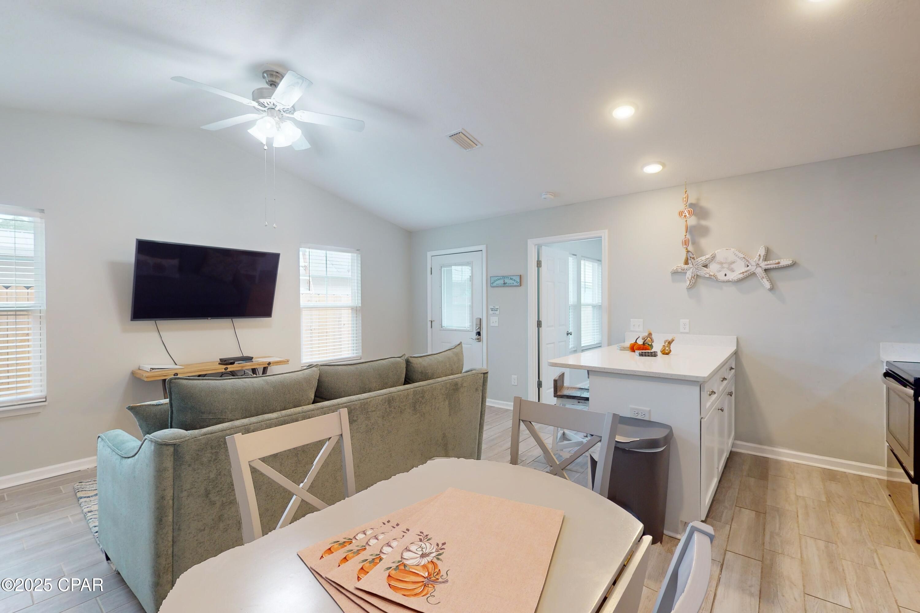 6128 Loquat Street, Panama City Beach, Florida image 8