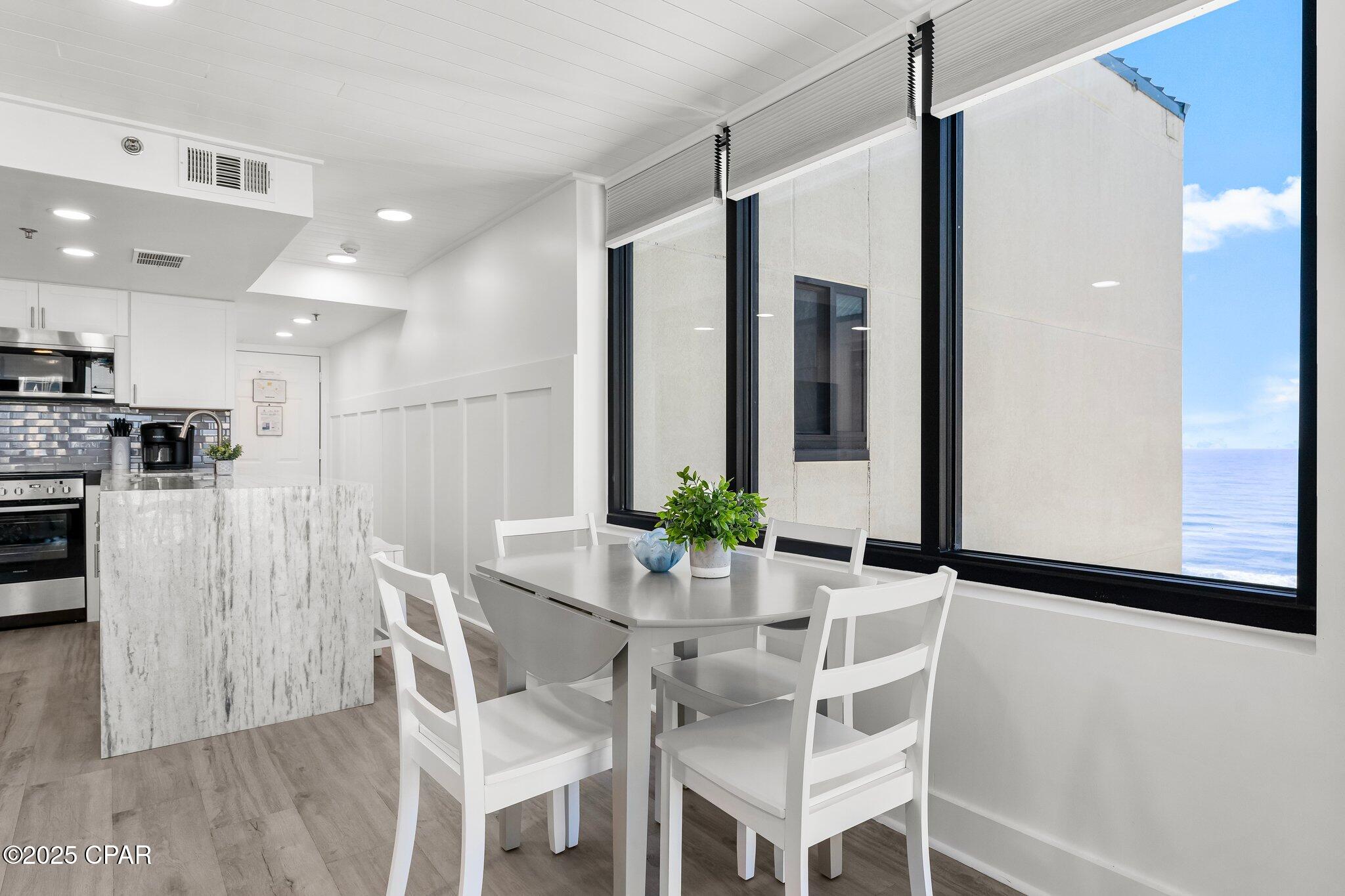 Image 16 For 9850 Thomas Drive 1112e