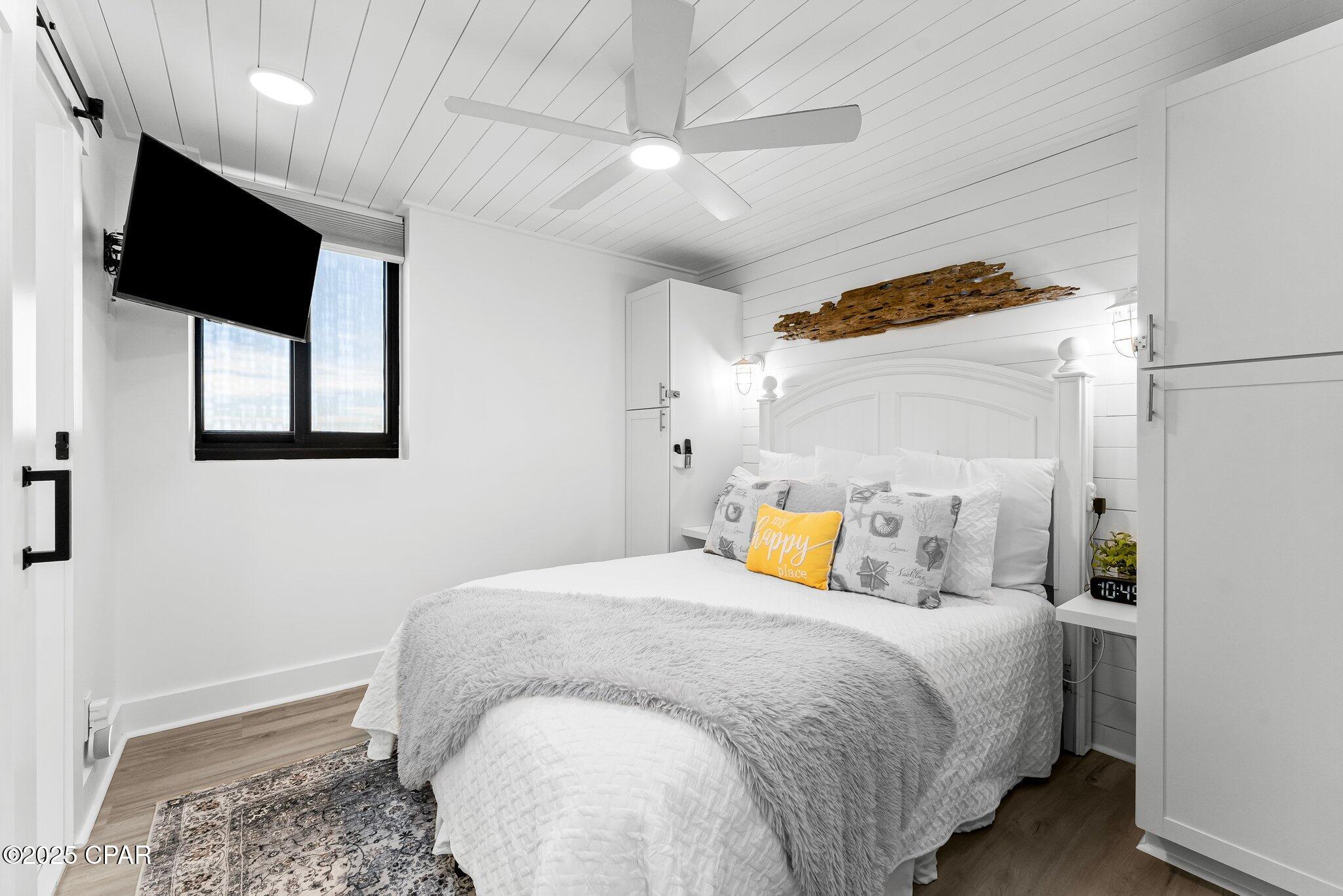 Image 2 For 9850 Thomas Drive 1112e