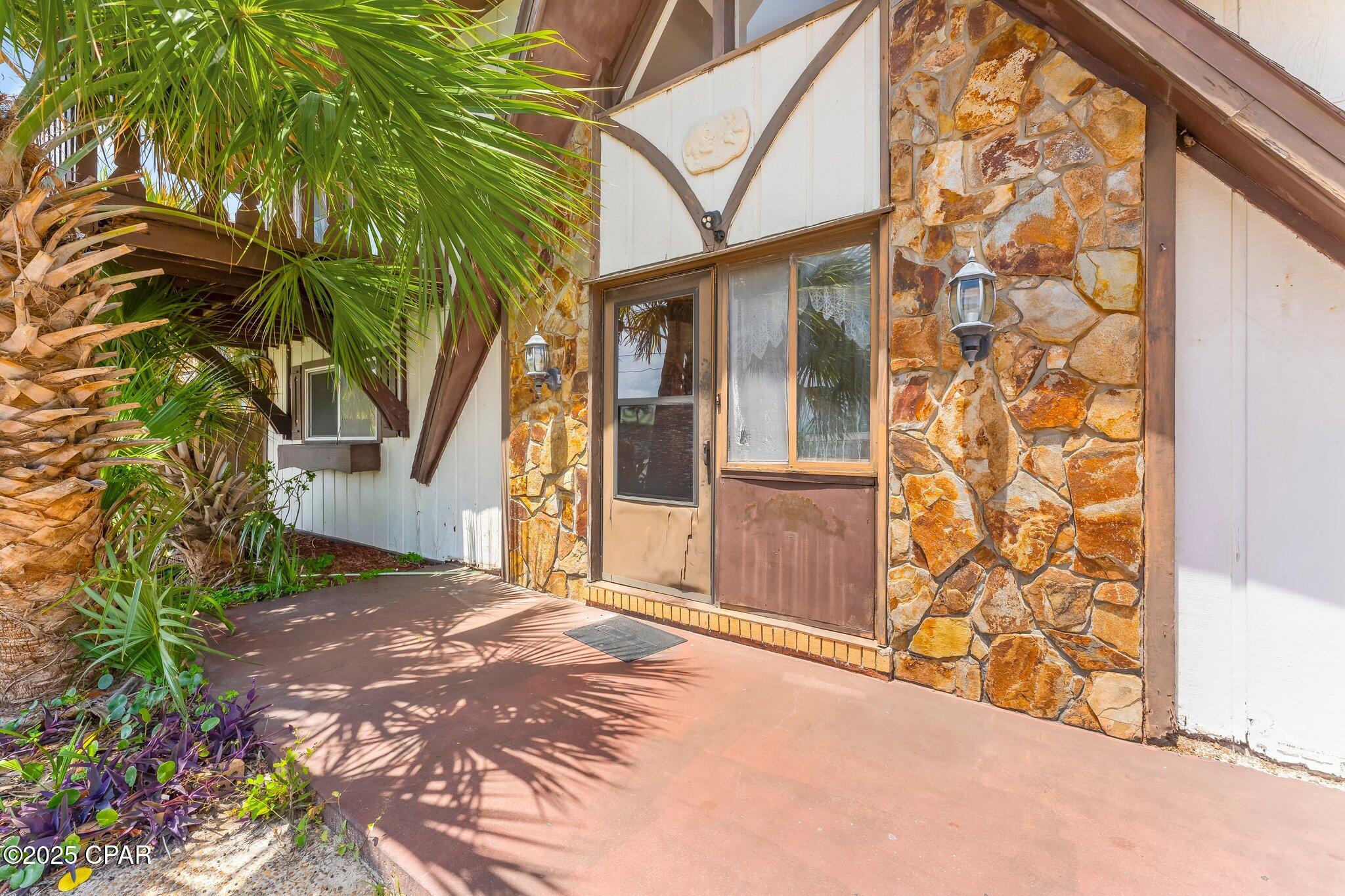 Image 2 For 609 Granada Circle