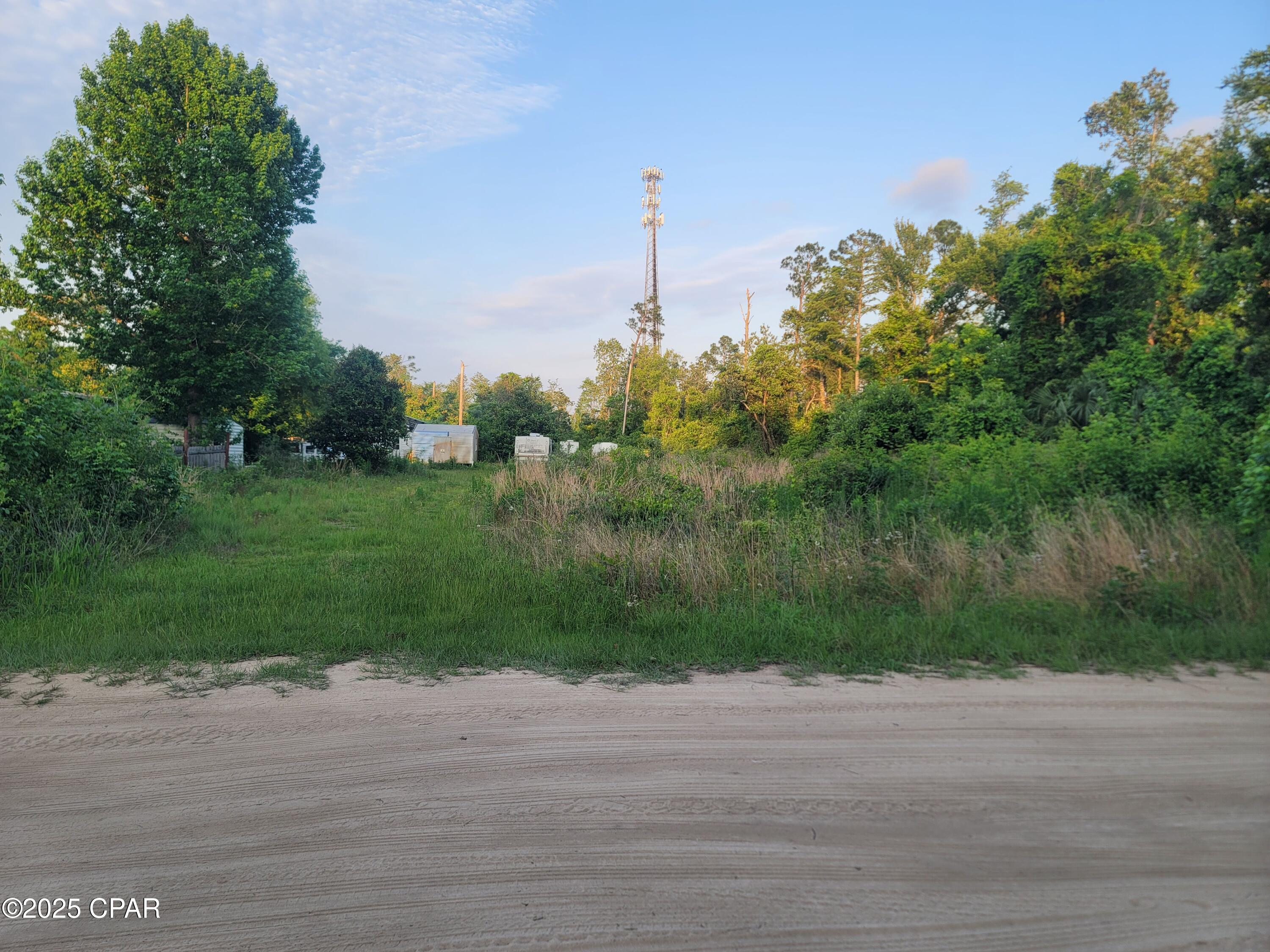 9314 Pat Road, Youngstown, Florida image 1