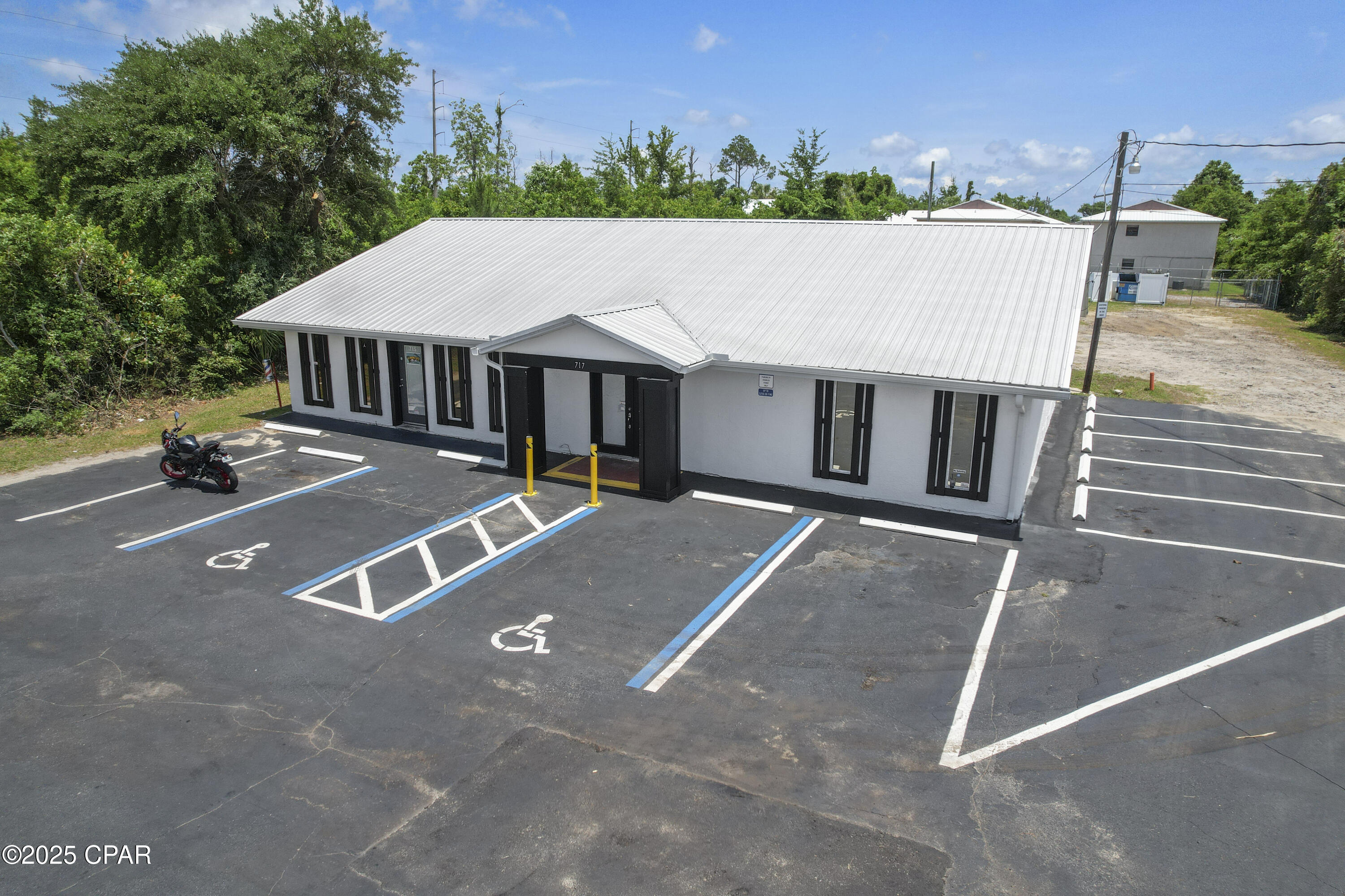 Image 1 For 715-717 Tyndall Parkway