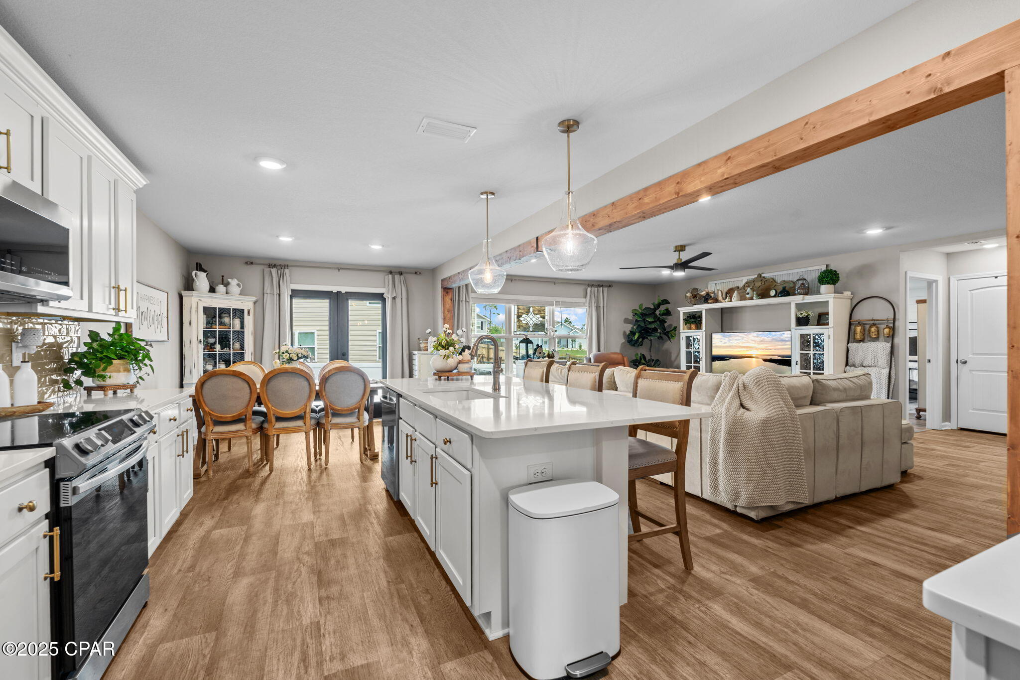 160 James Way, Southport, Florida image 2