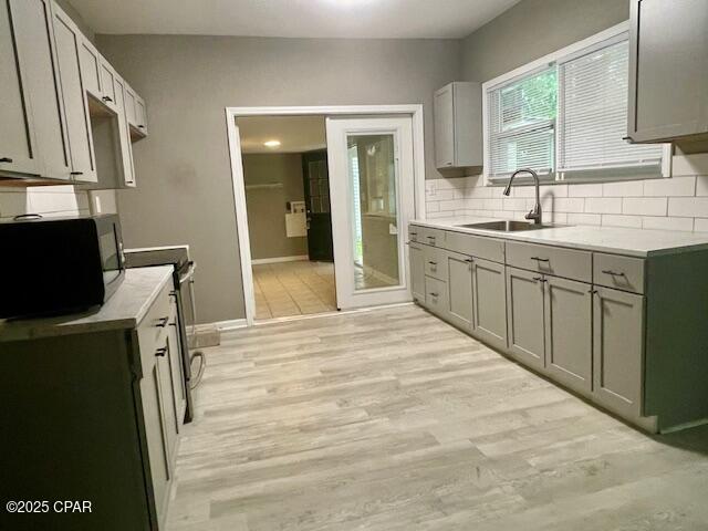 1038 E 8th Avenue, Graceville, Florida image 7
