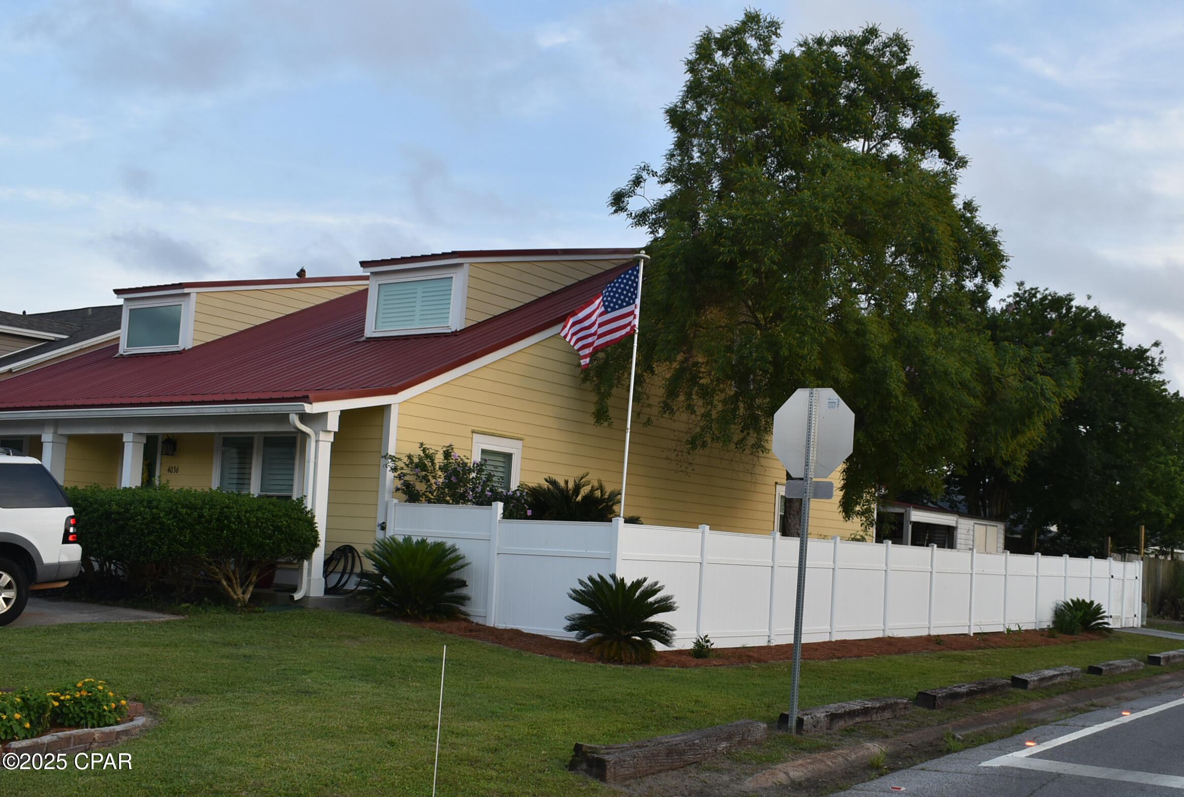 4036 Woodridge Road