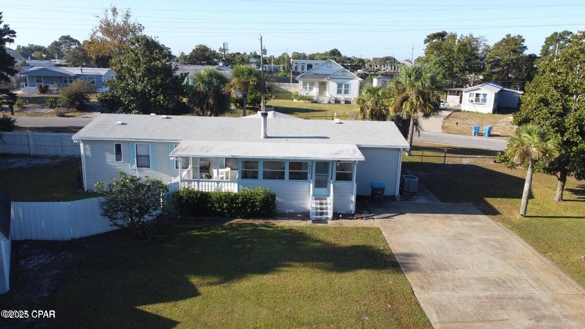 688 Malaga Place, Panama City Beach, Florida image 2