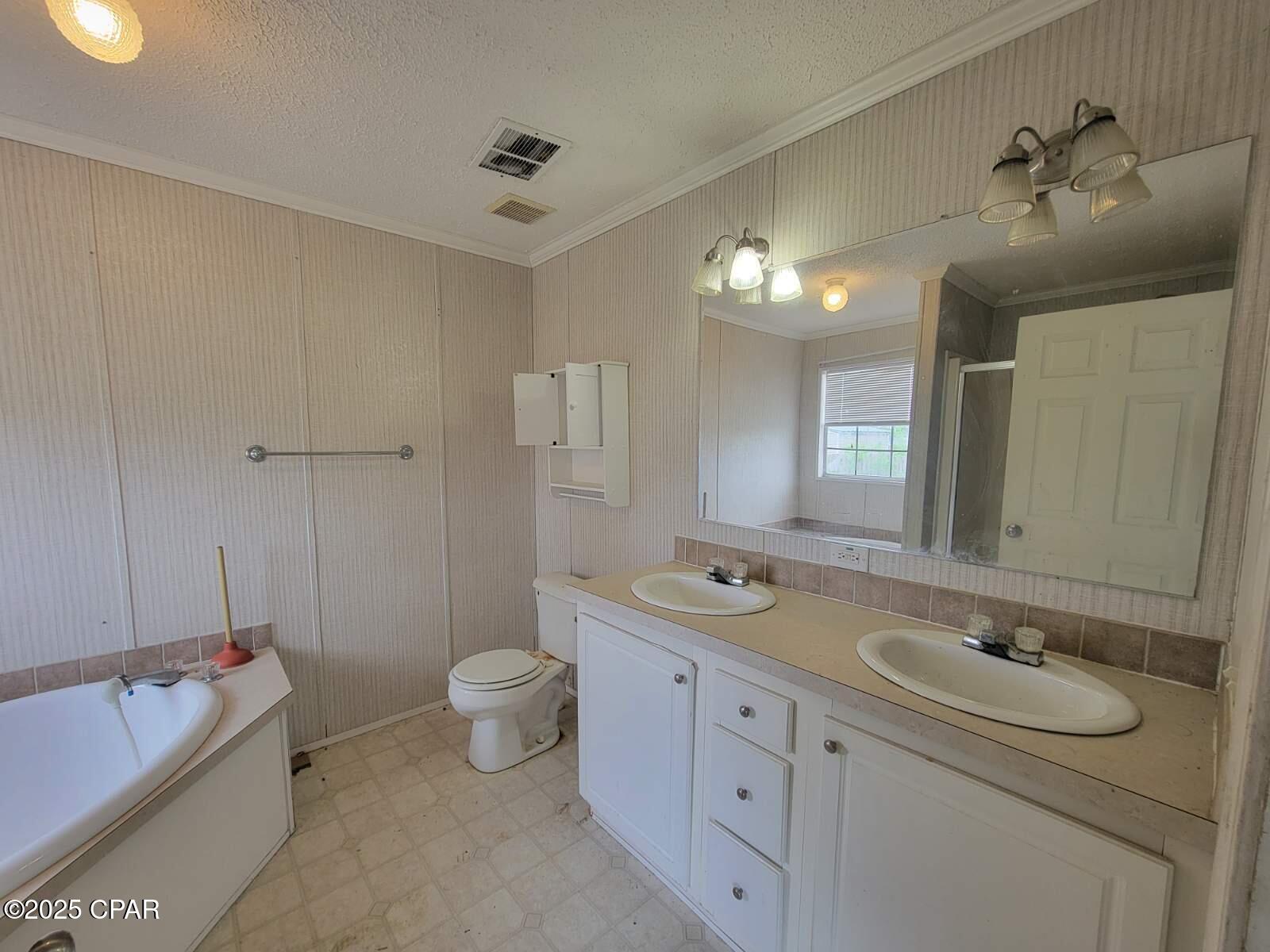 6424 Lake Suzzane Place, Panama City, Florida image 5