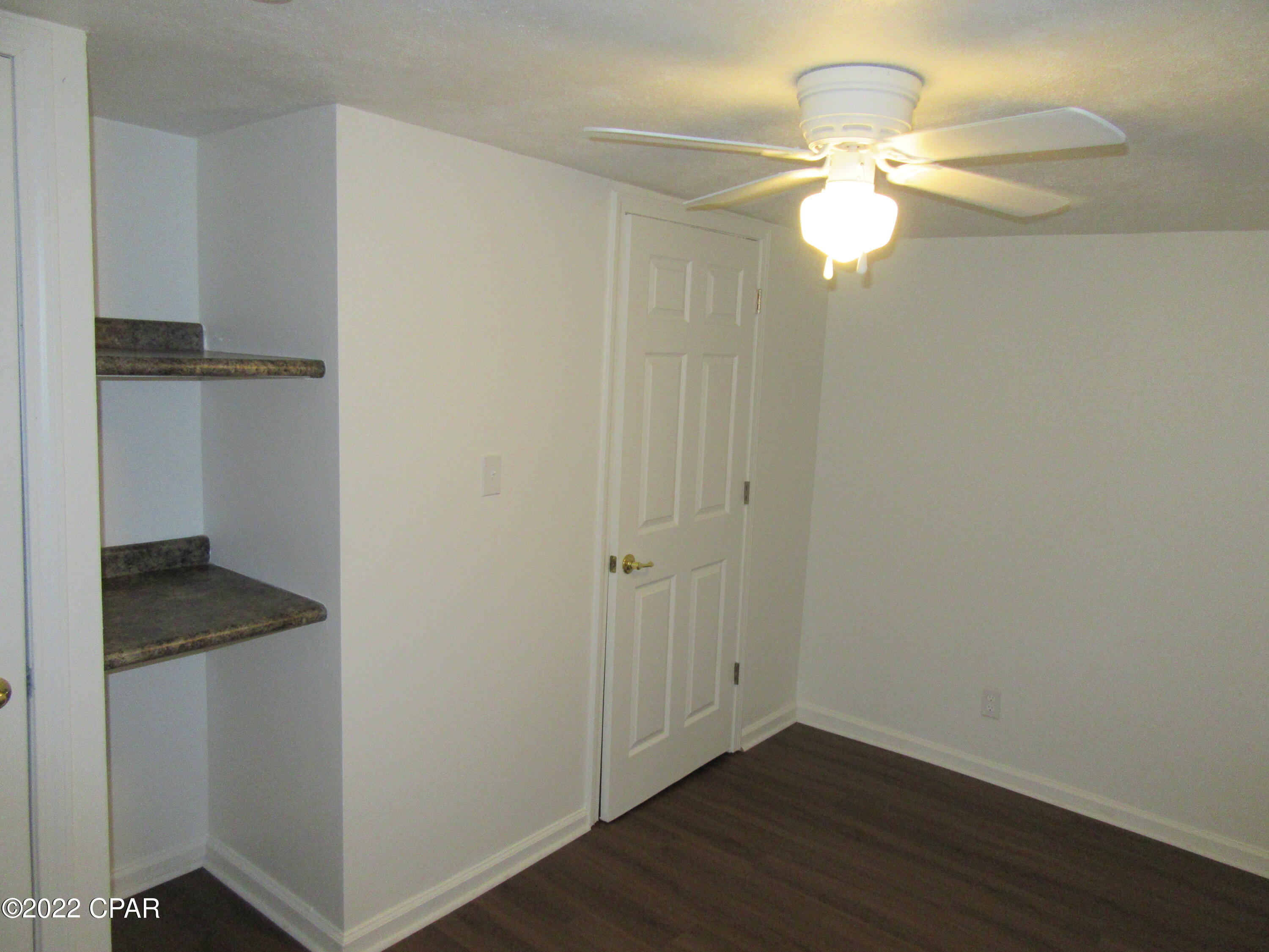 Image 11 For 237 Helen Avenue #b