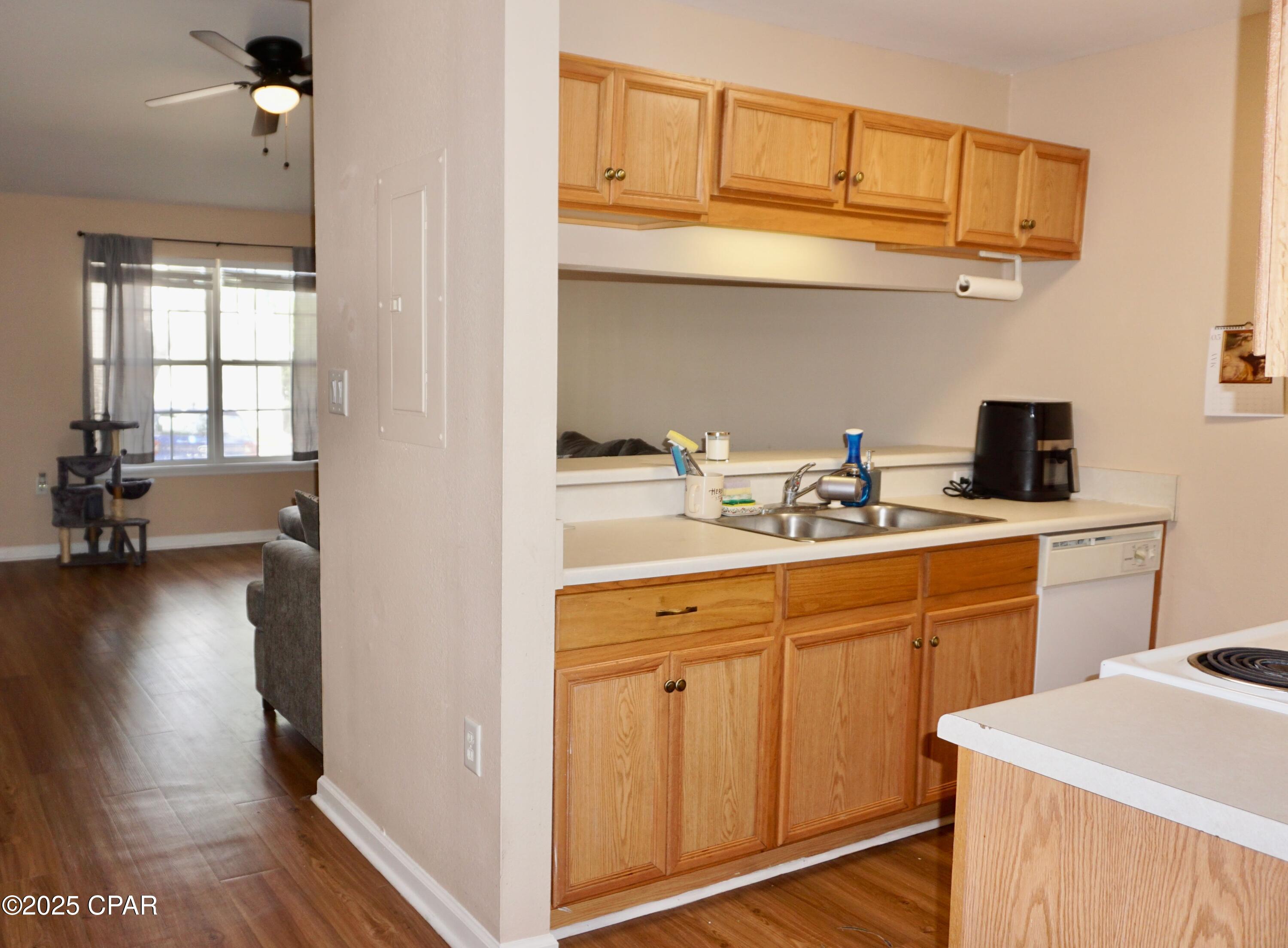 Image 15 For 2738 Tharpe Street 1103