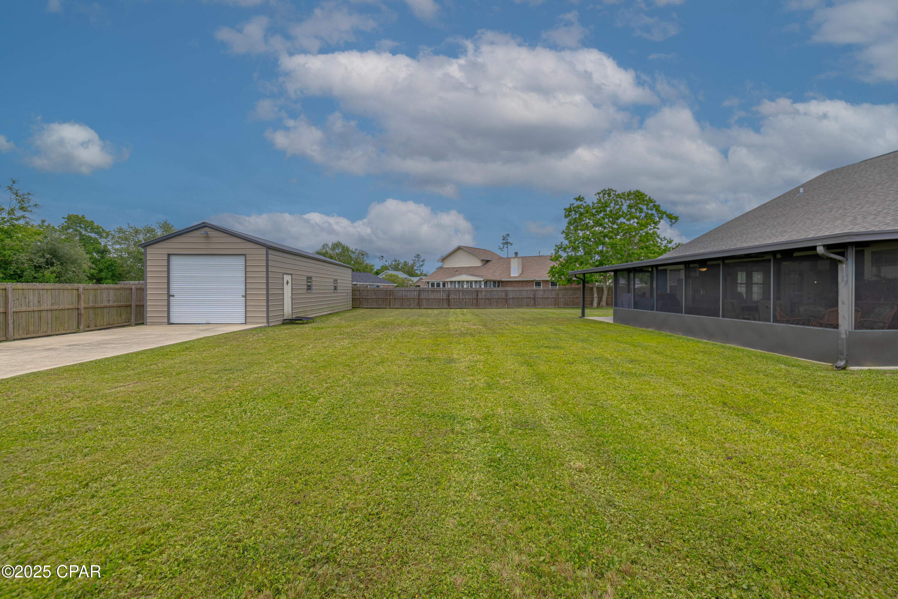Image 3 For 702 Plantation Circle