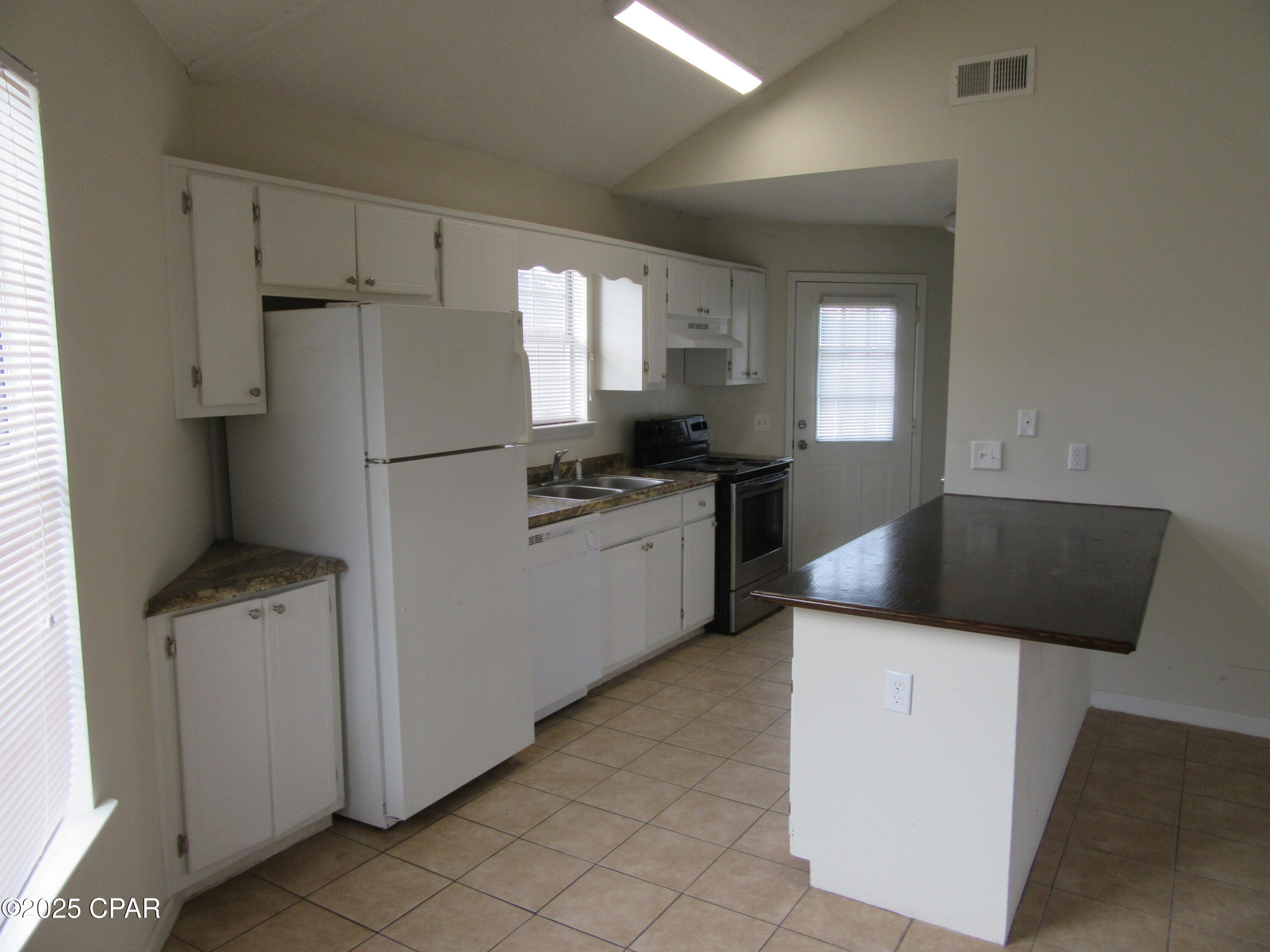 Image 6 For 1401 Gulf Avenue 7