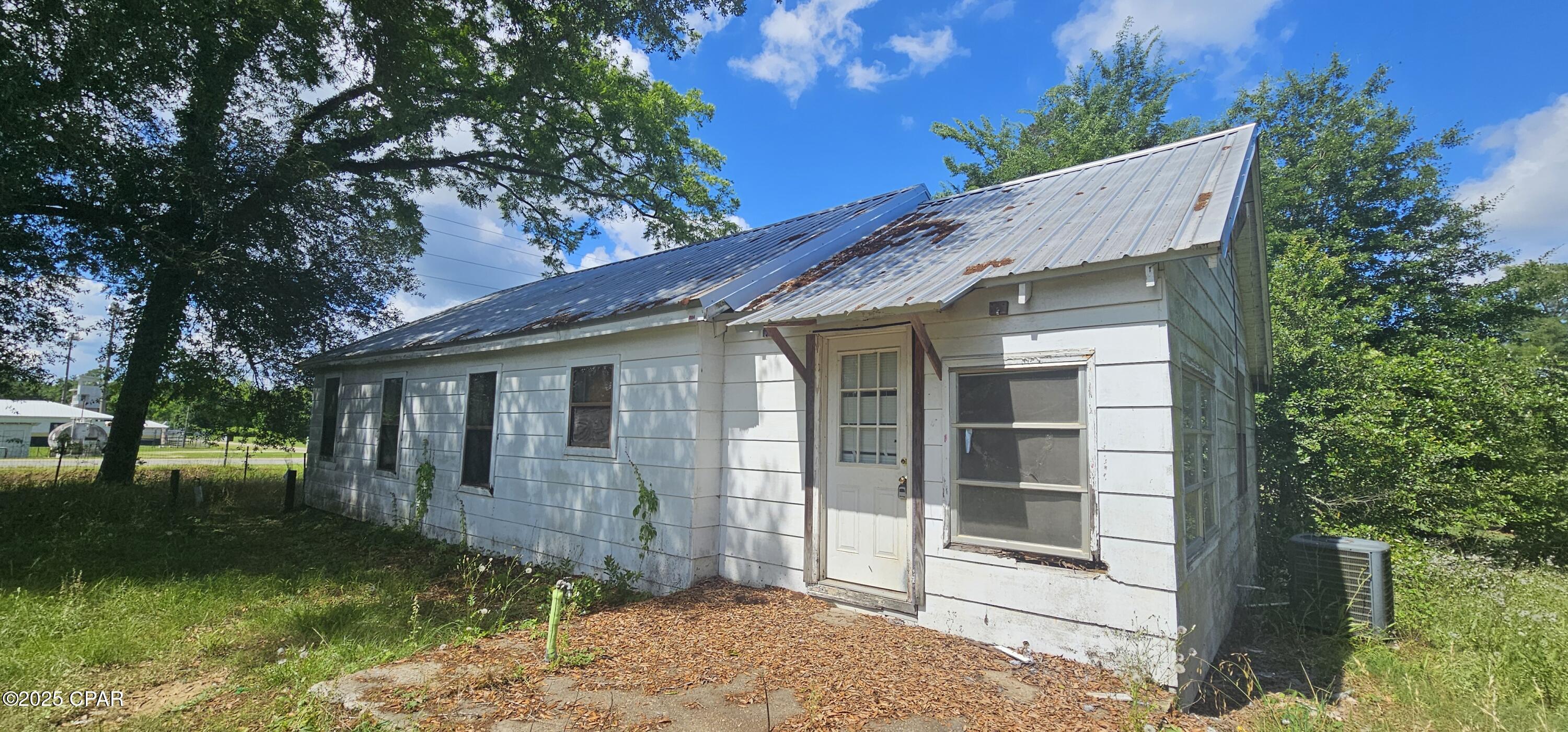 7972 Old Spanish Trail, Sneads, Florida image 1