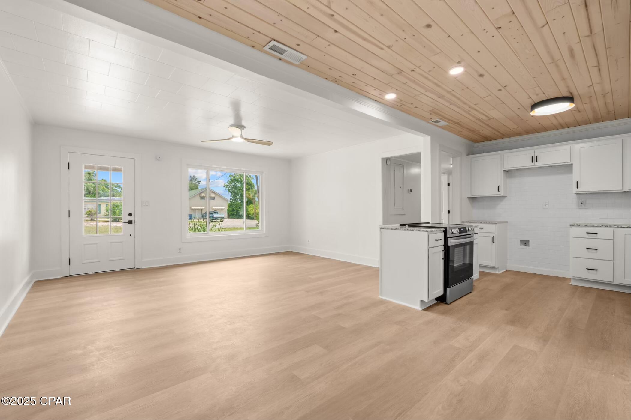 Image 7 For 1107 Buena Vista Boulevard