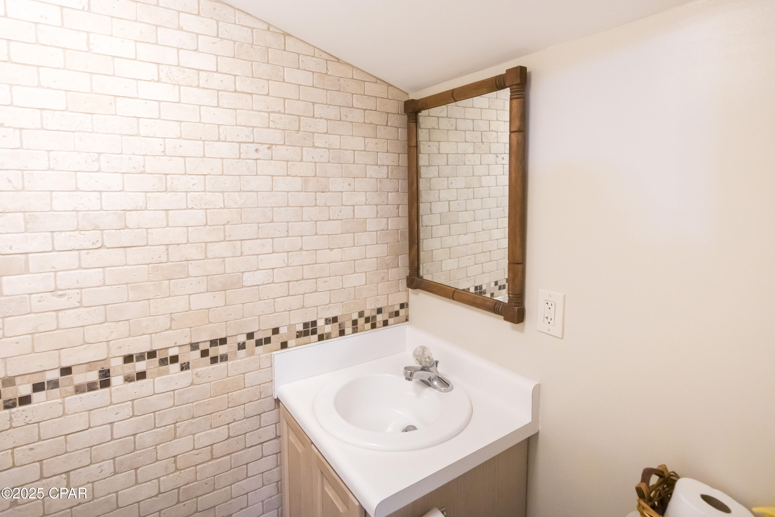 1203 N Bay Drive, Lynn Haven, Florida image 31
