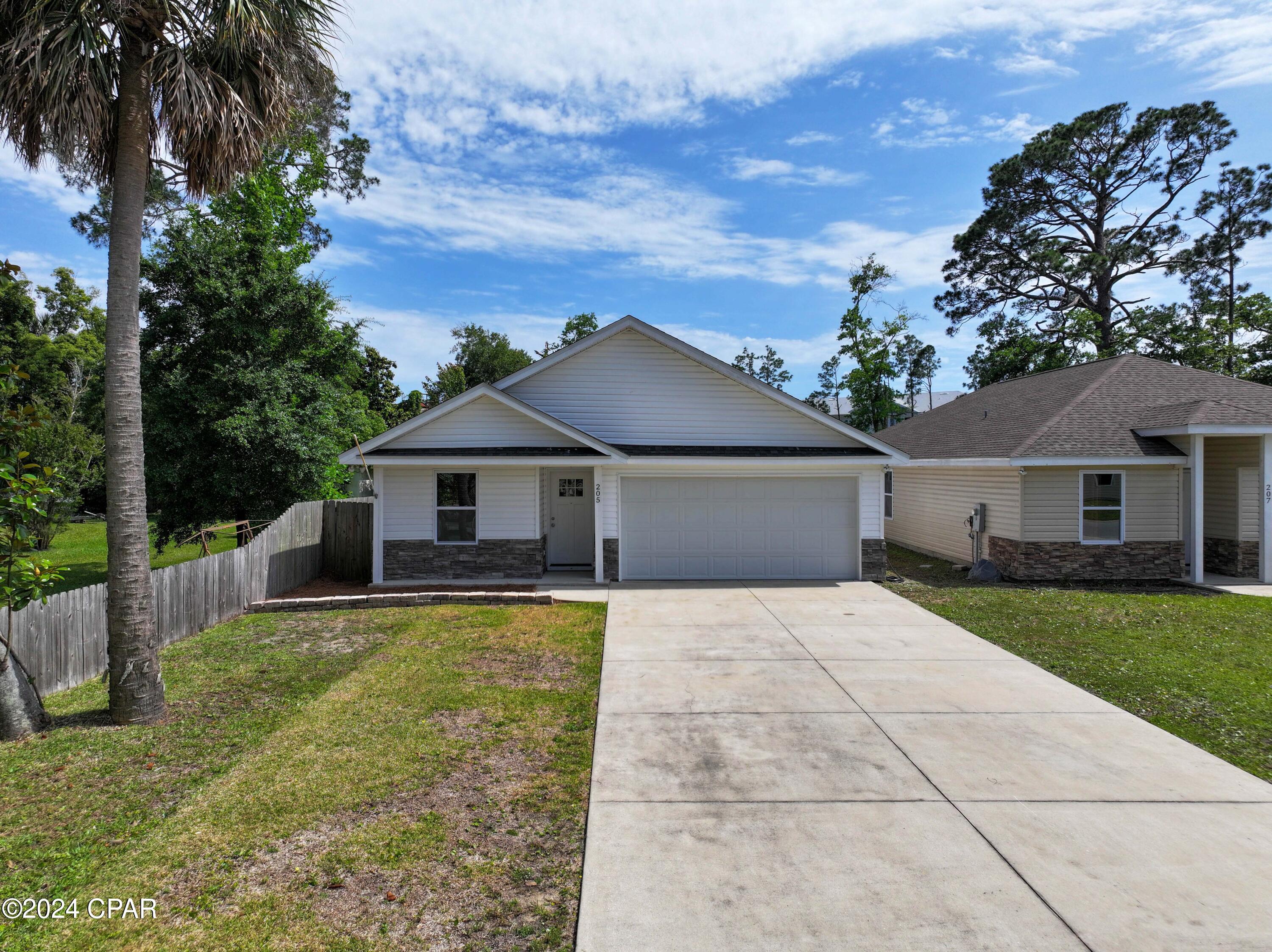 Image 1 For 205 Woodlawn Court