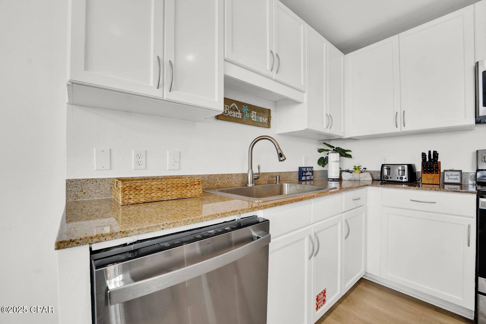 Image 10 For 9860 Thomas Drive 318