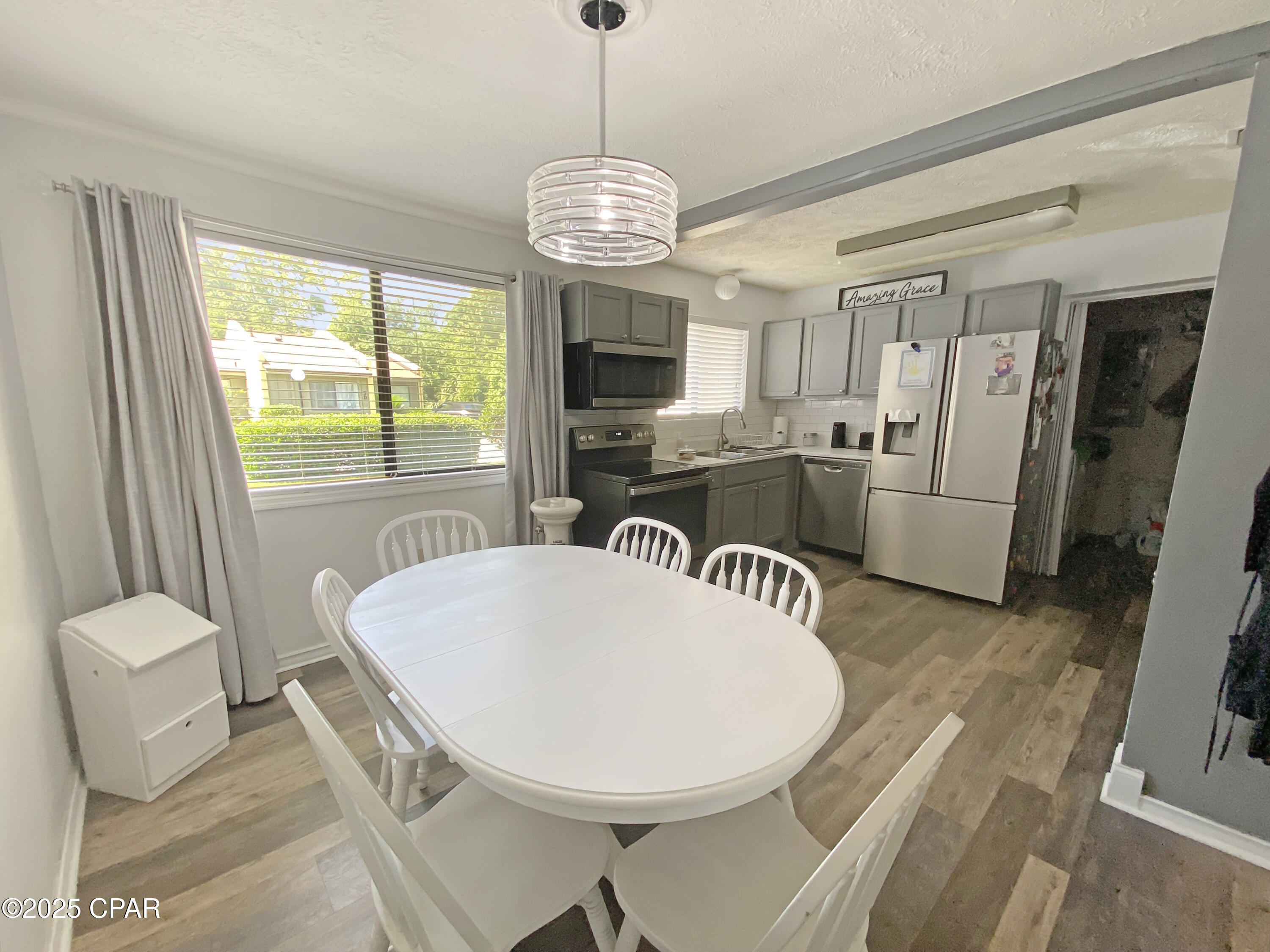 Image 9 For 1025 19th Street 2d