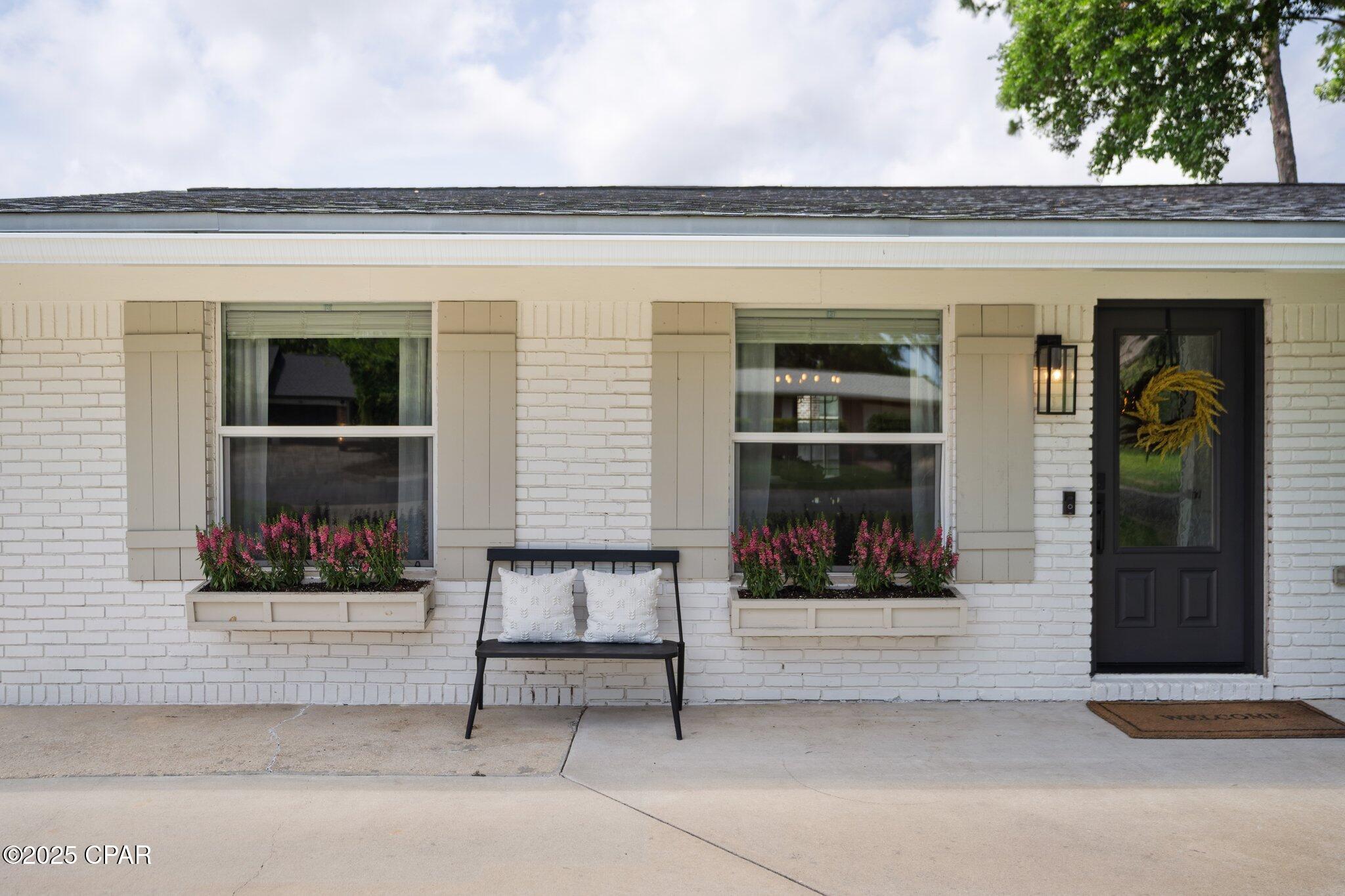 303 NE Ohio Place, Fort Walton Beach, Florida image 4