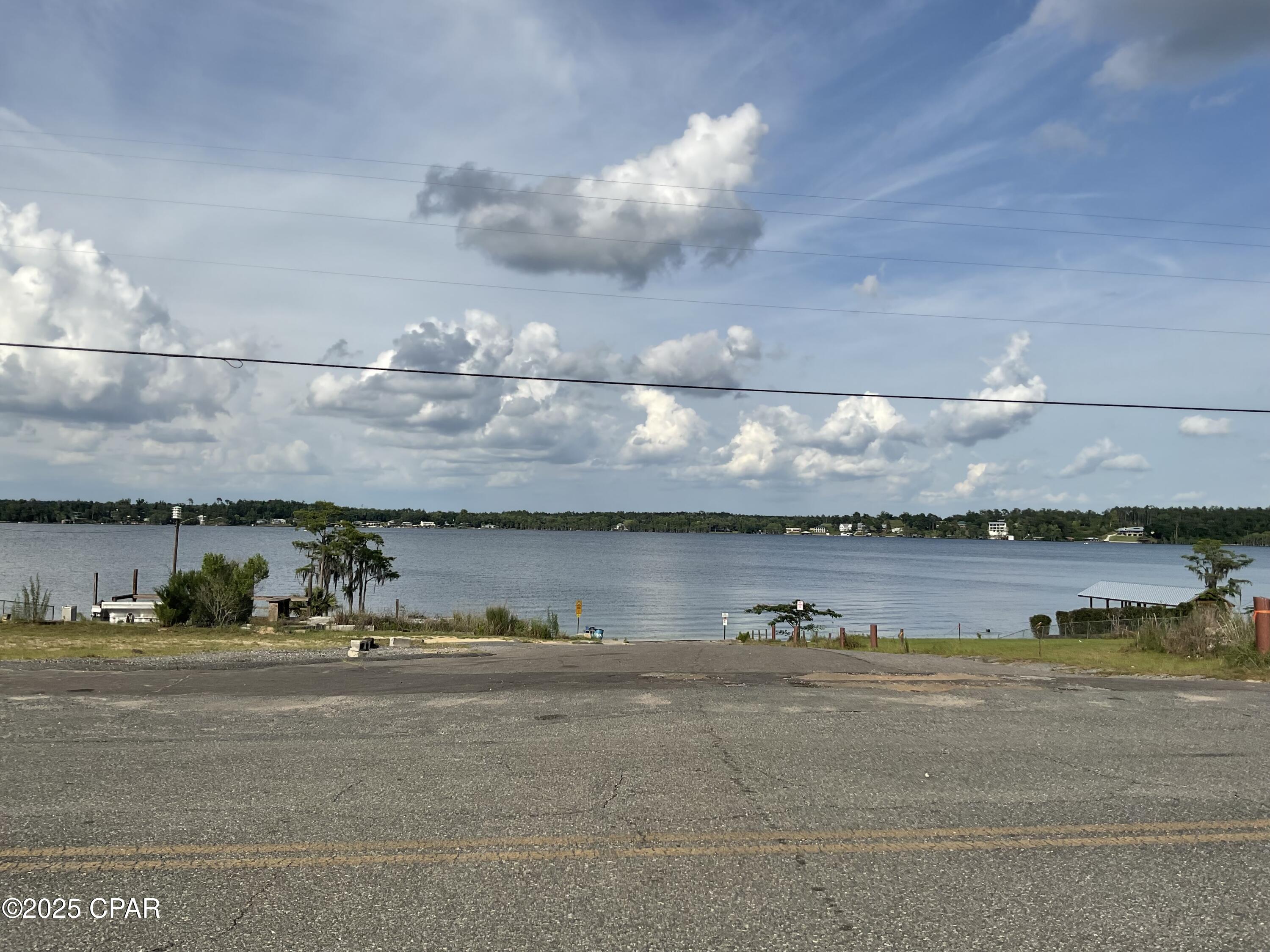 Lakepoint Road, Alford, Florida image 9