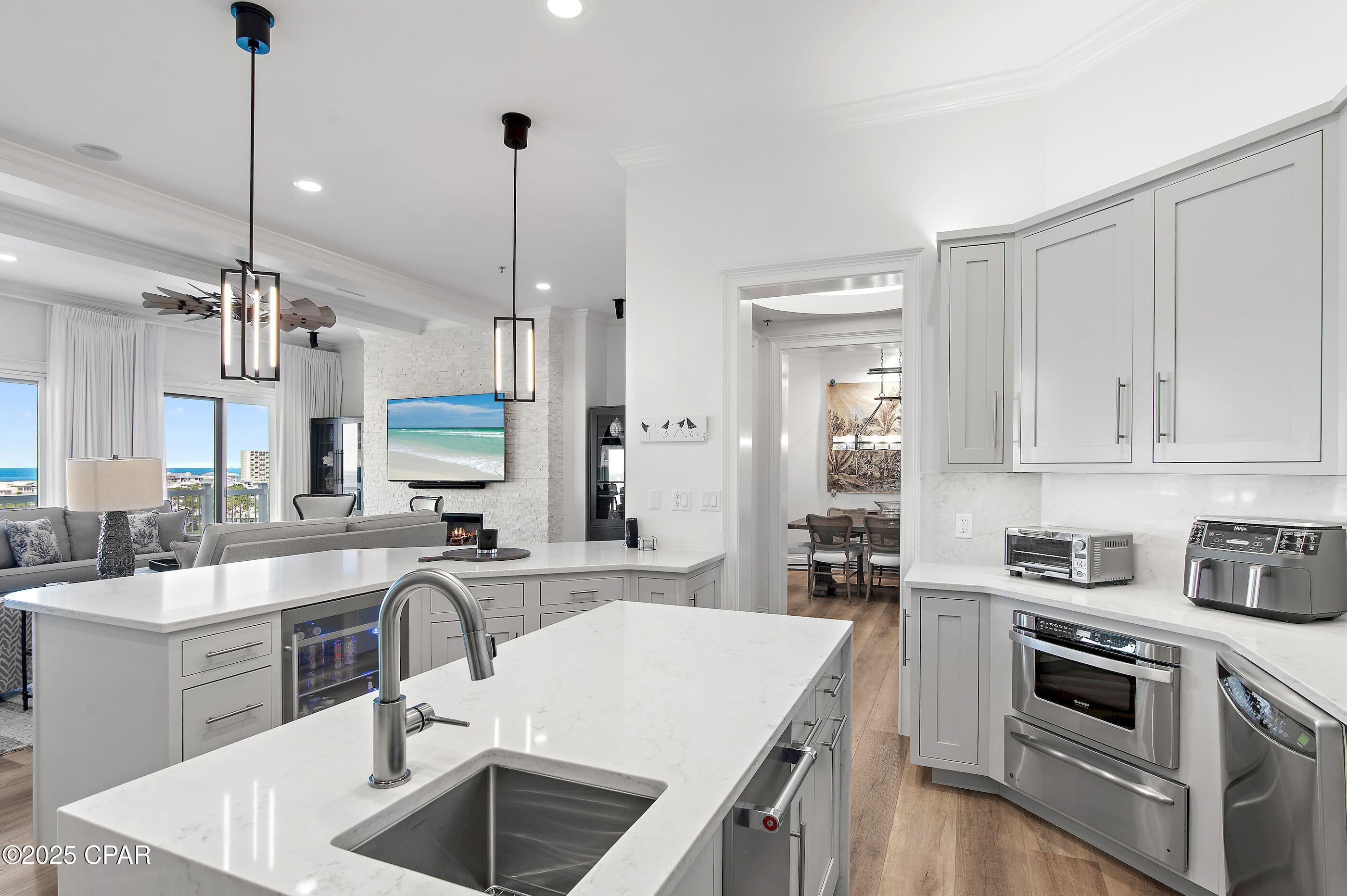 116 Carillon Market #701, Panama City Beach, Florida image 14