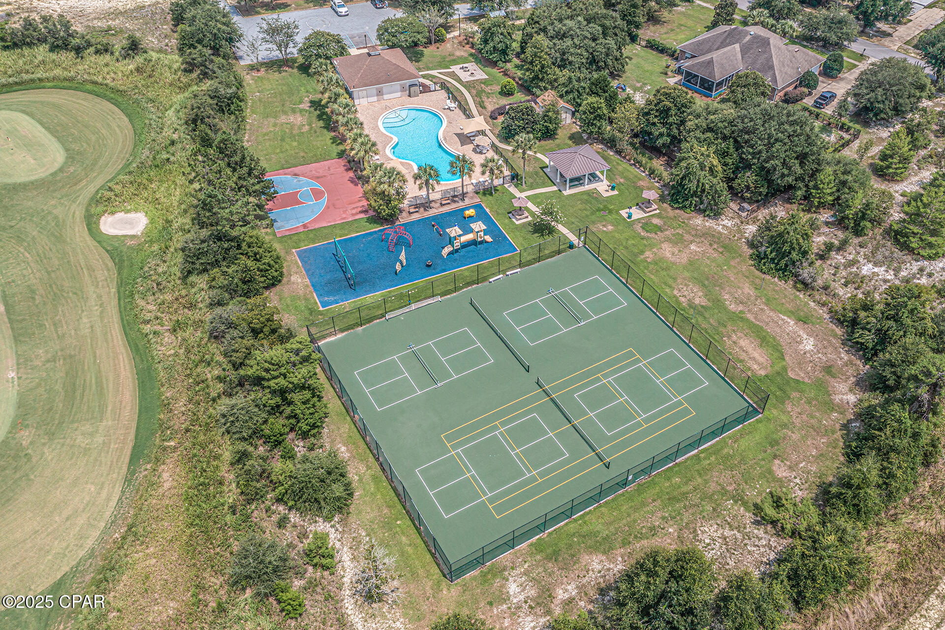 Listing photo id 38 for 235 Coastal Breeze Drive