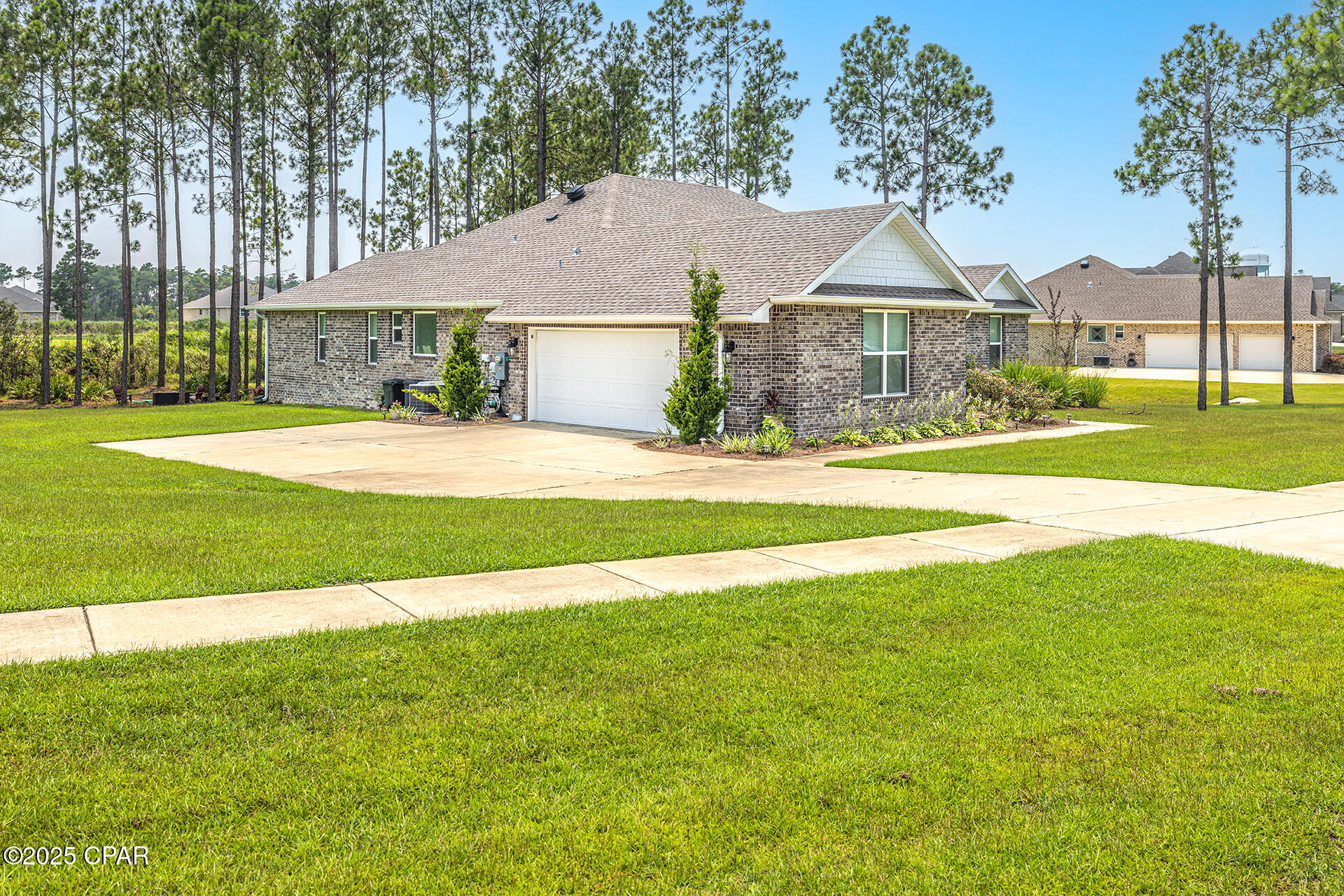 235 Coastal Breeze Drive, Freeport, Florida image 4