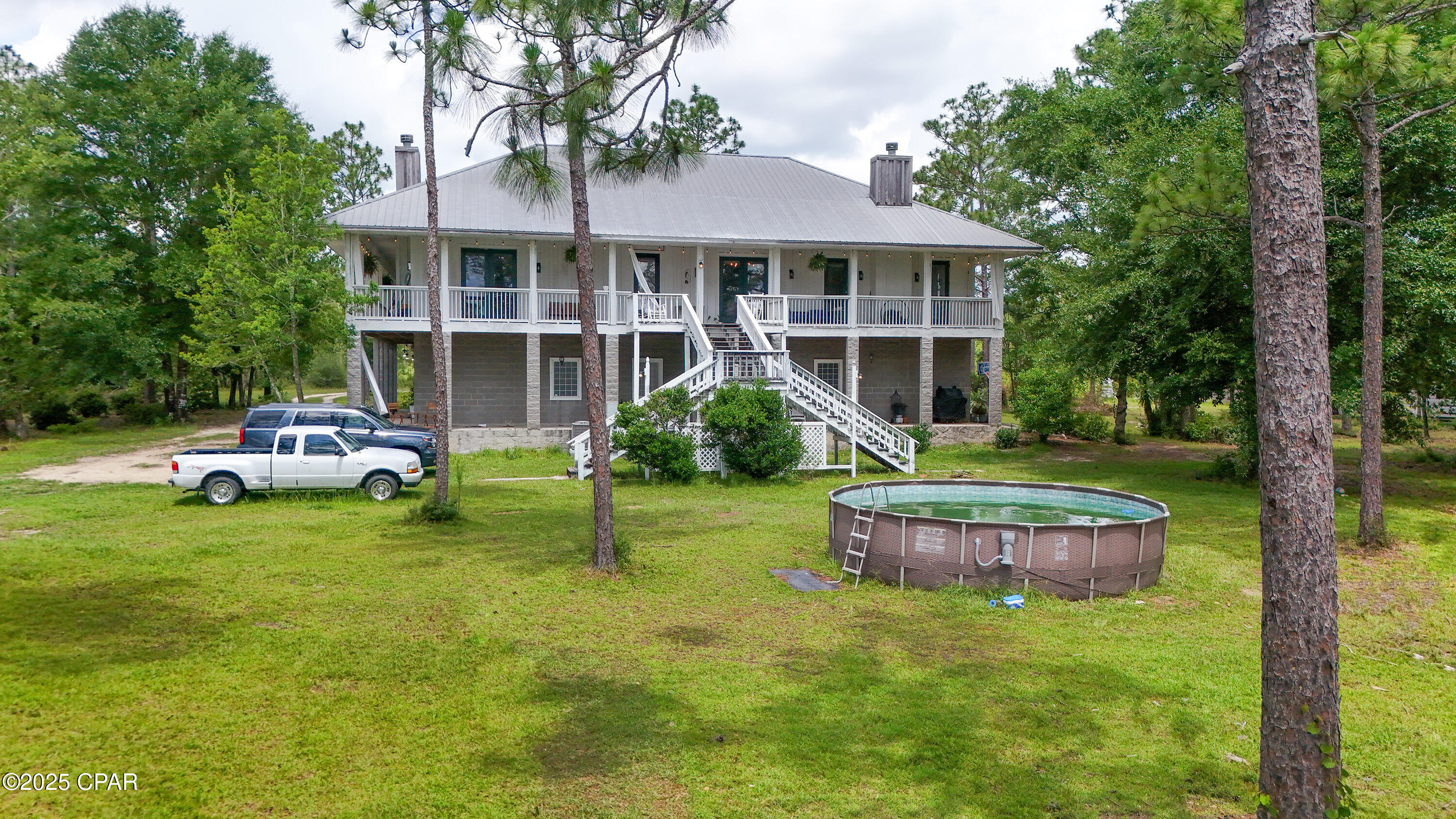 24197 NW Pine Tree Trail, Fountain, Florida image 2