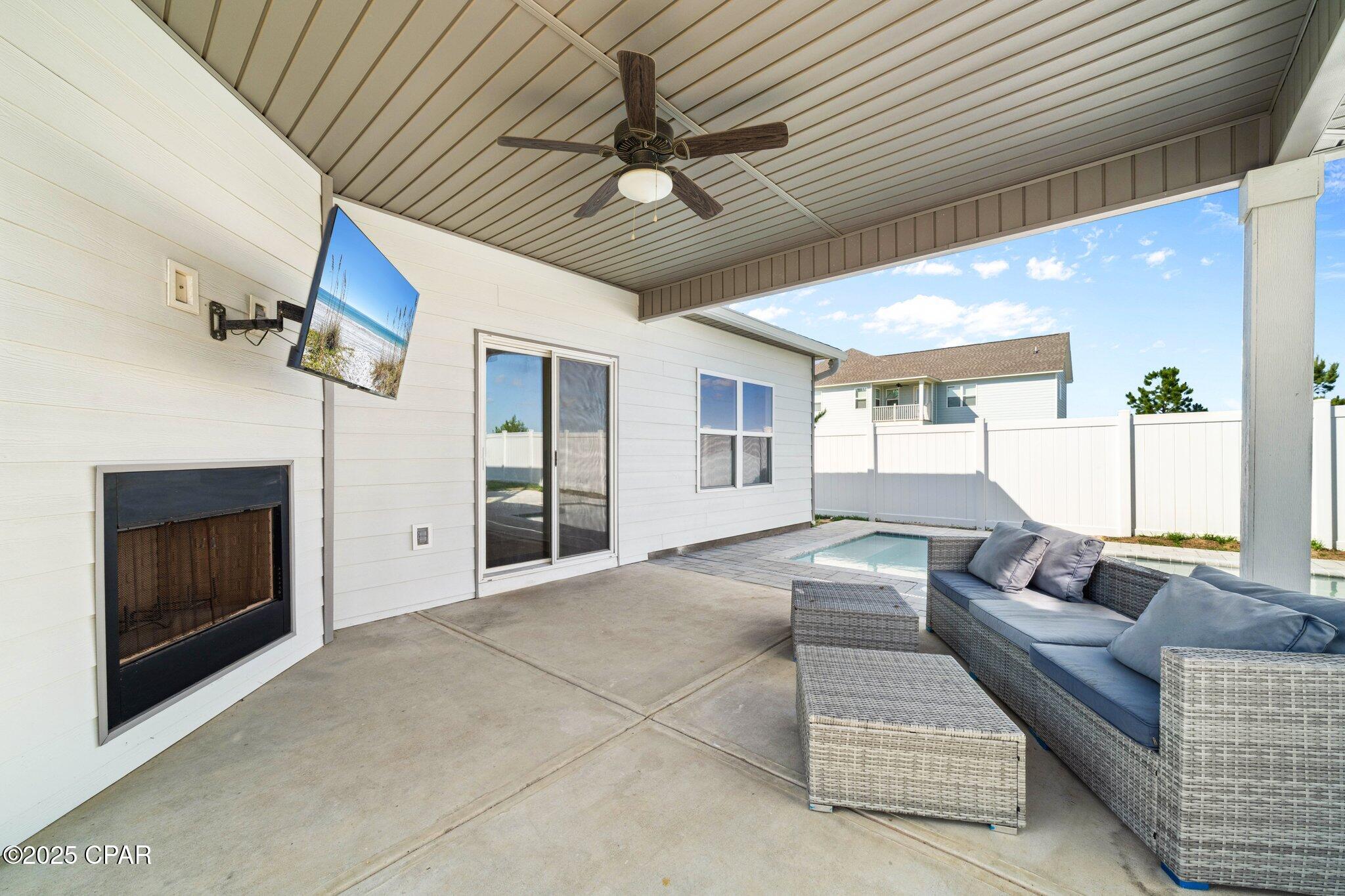 400 Arrowwood Boulevard, Freeport, Florida image 23