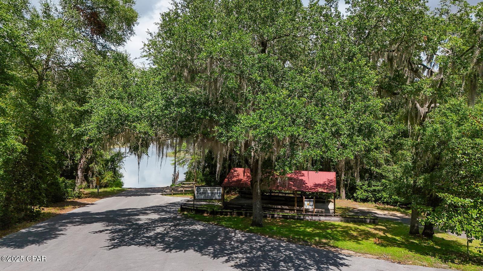 4319 Country Club Boulevard, Chipley, Florida image 6
