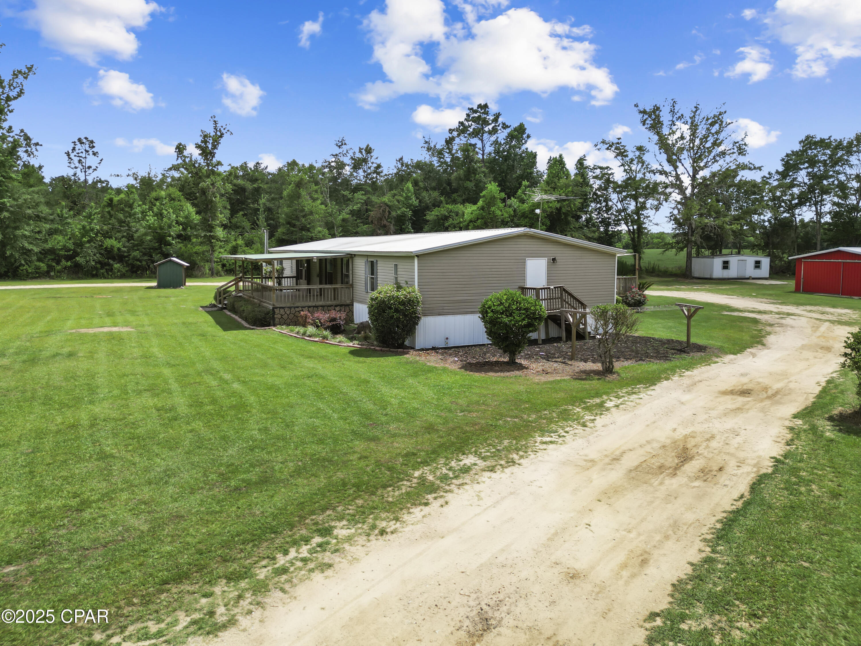 1550 Jarous Road, Cottondale, Florida image 7