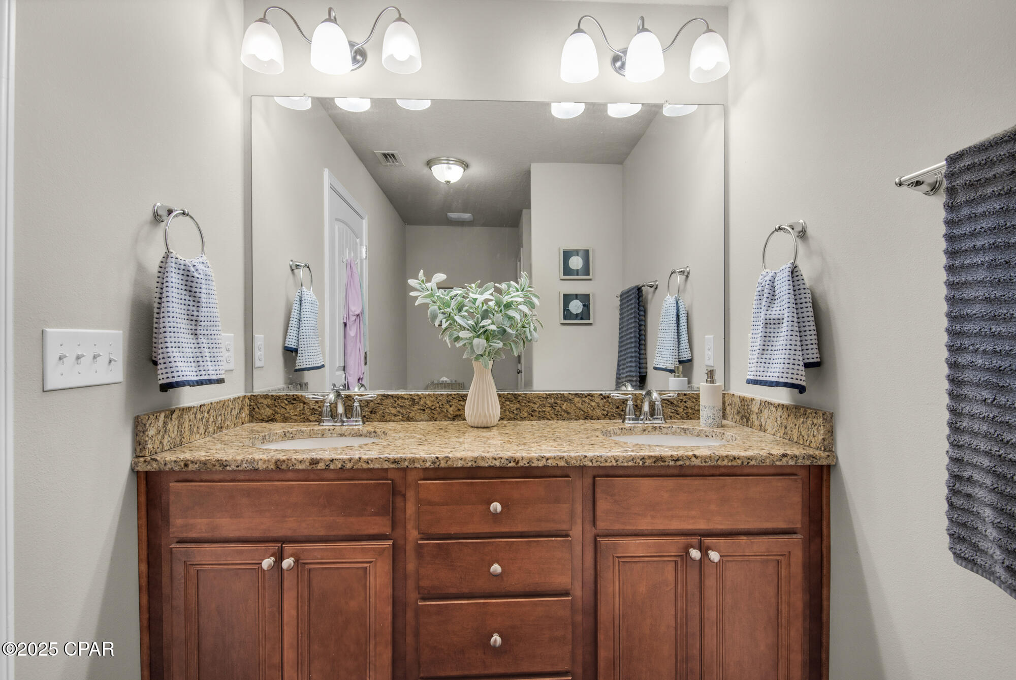 2065 Wilsons Plover Circle, Navarre, Florida image 16