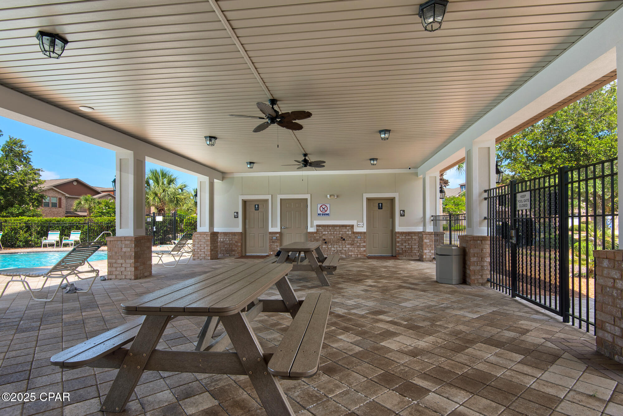 2065 Wilsons Plover Circle, Navarre, Florida image 28
