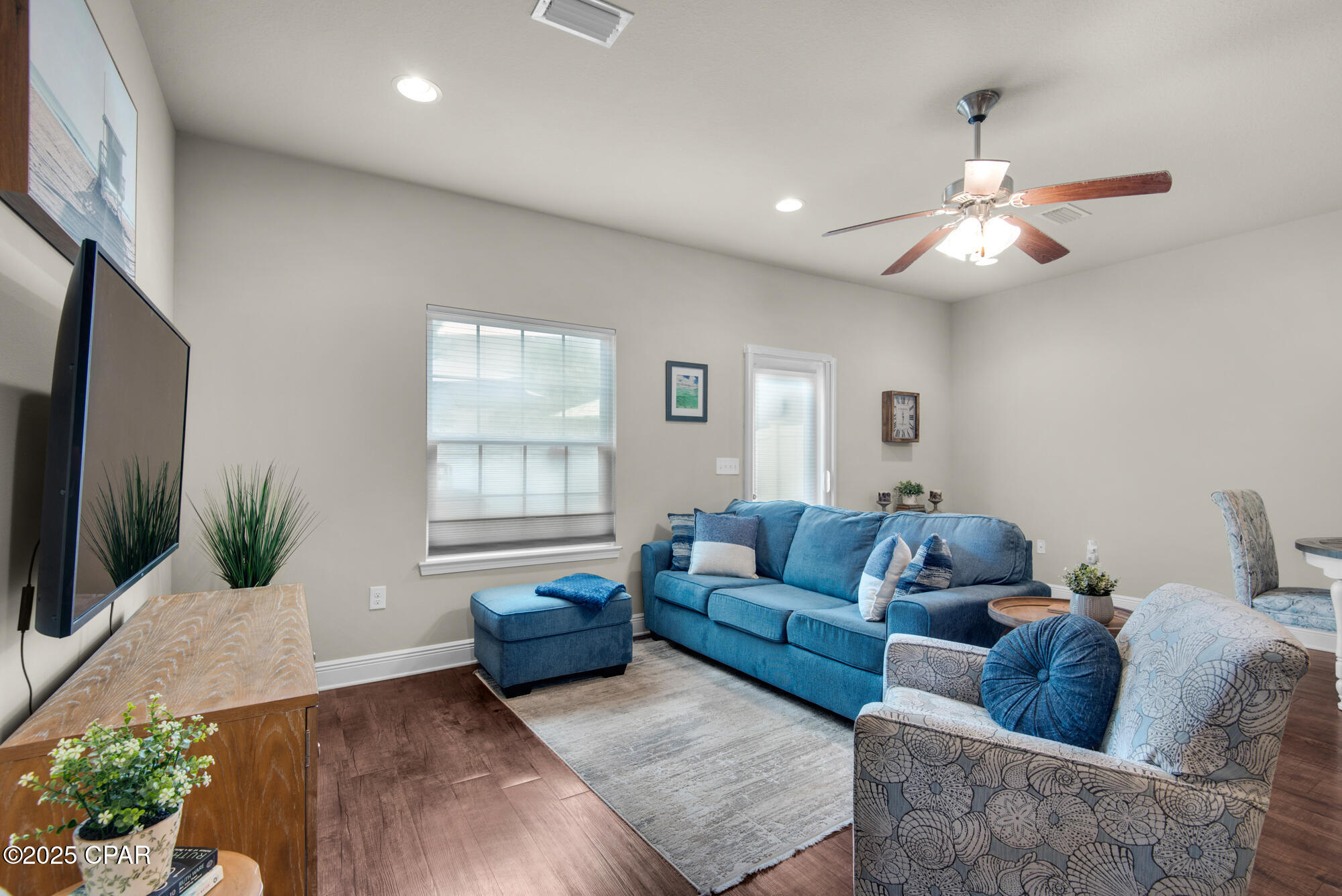 2065 Wilsons Plover Circle, Navarre, Florida image 7