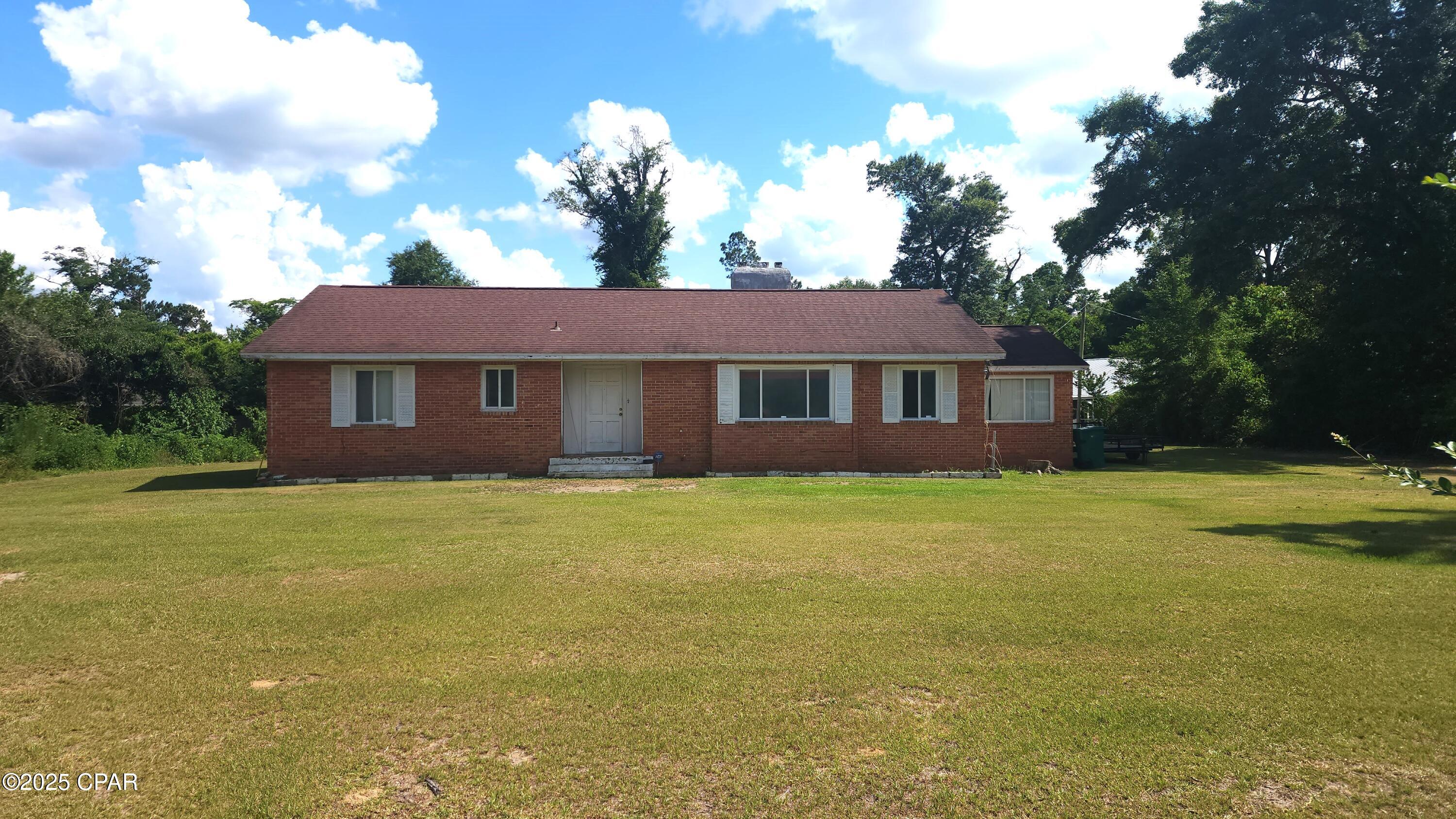 2363 Park Avenue, Alford, Florida image 2