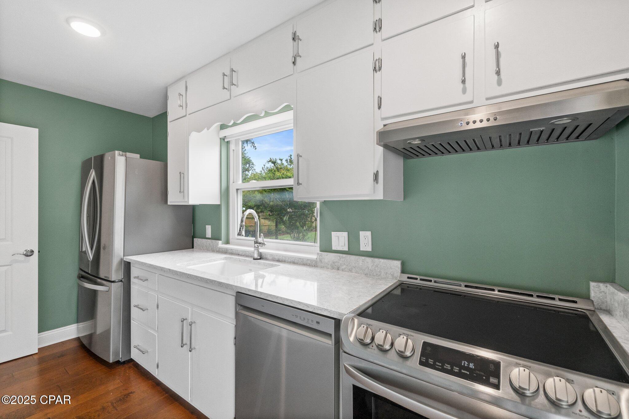 Image 41 For 801 Fortune Avenue