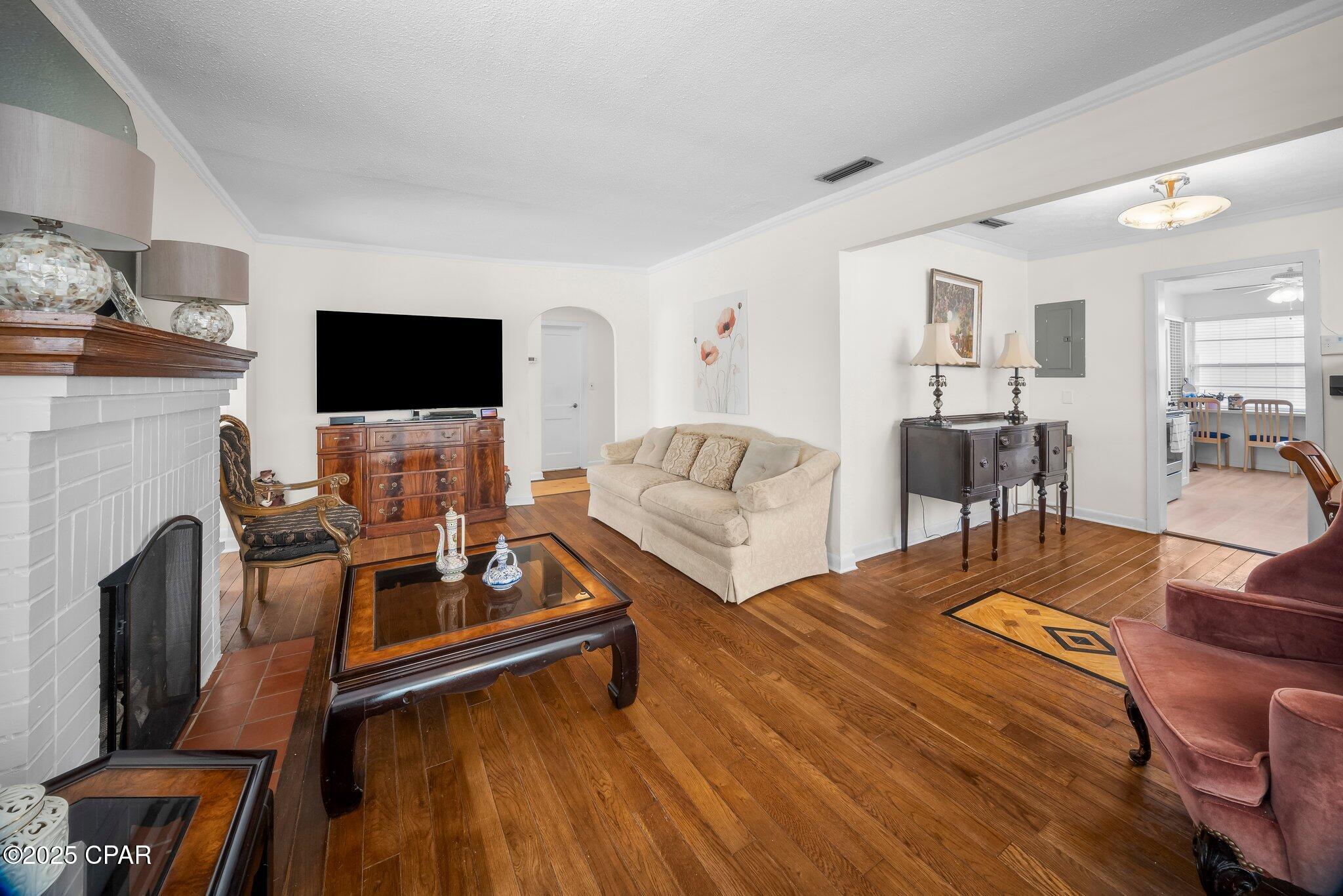 221 N Cove Boulevard, Panama City, Florida image 9