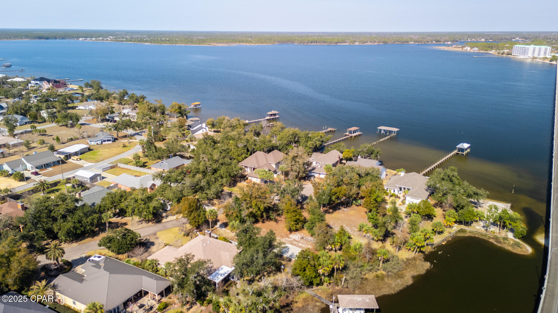 Image 8 For 105 Harbour Pointe Drive