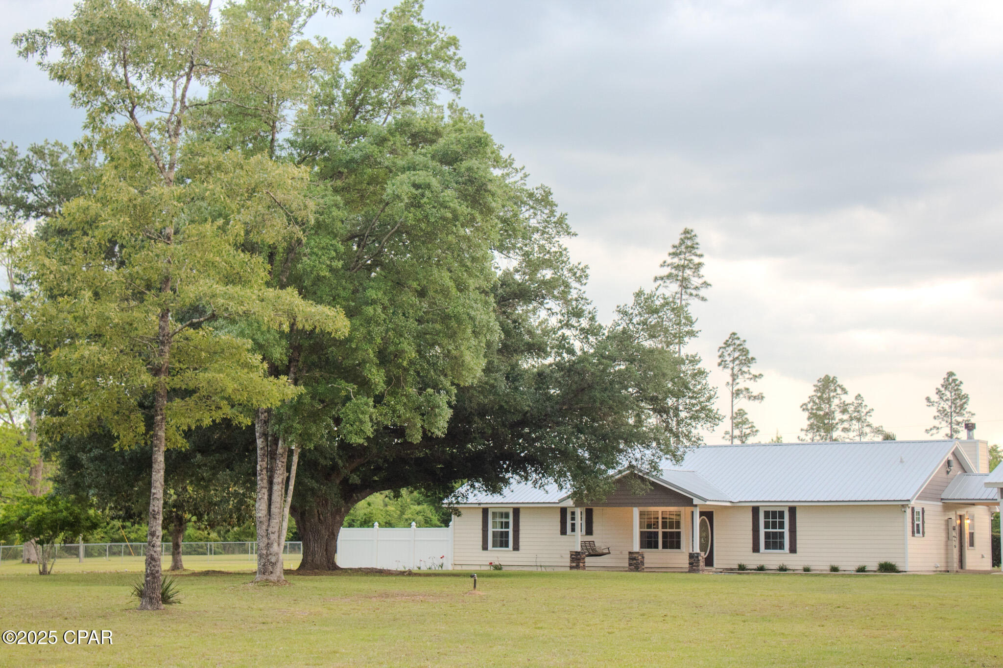 2281 Seay Road, Cottondale, Florida image 1