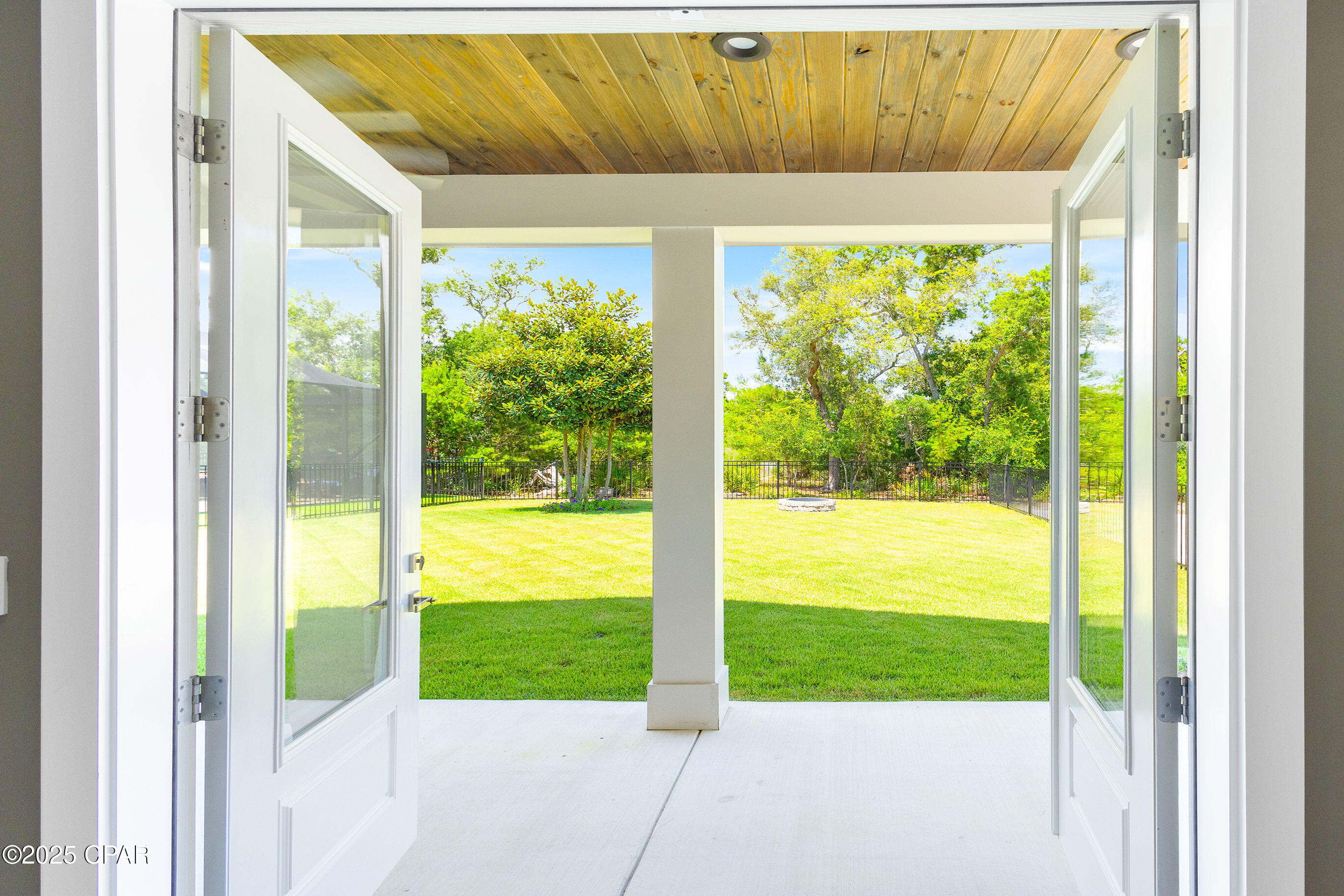 3913 Magnolia Bluff Lane, Panama City, Florida image 31