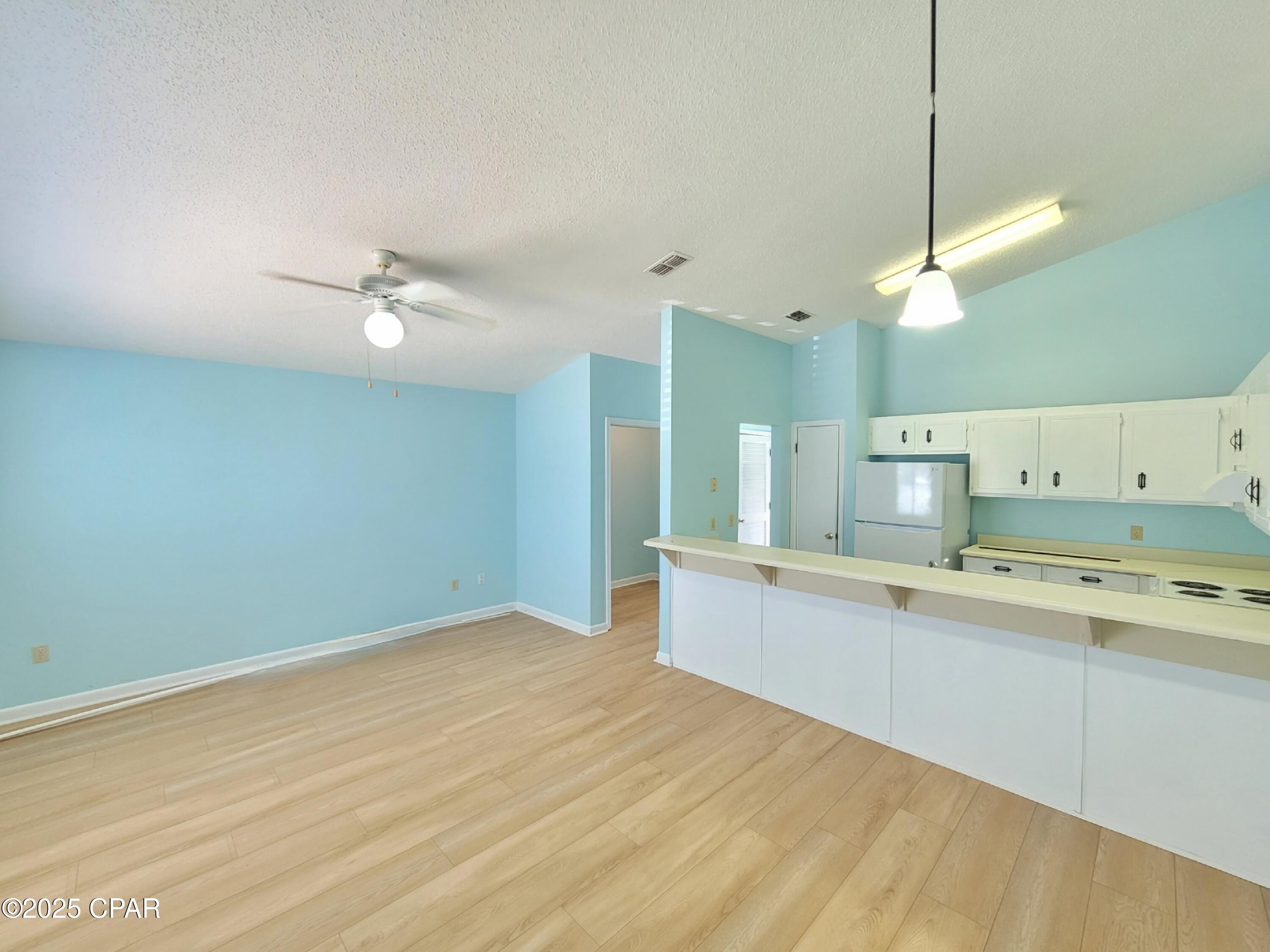 Image 4 For 5500 Sunset Avenue B