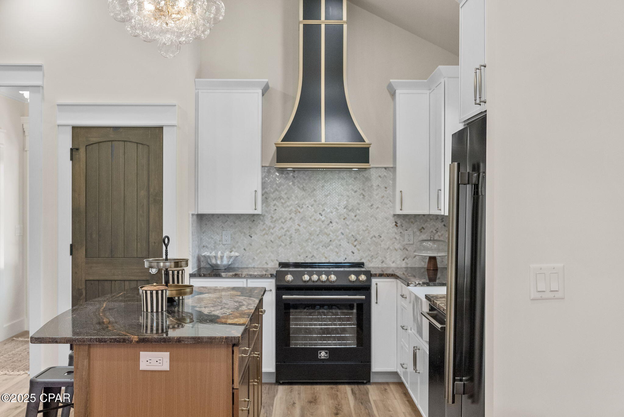 Image 11 For 1439 1st Street
