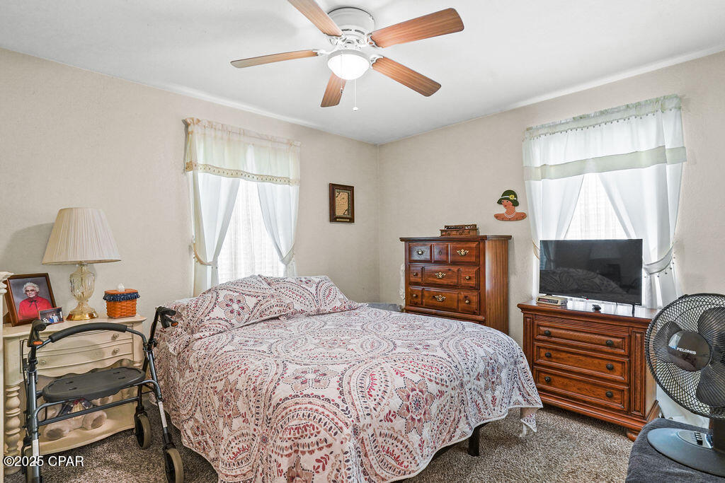 Listing photo id 20 for 1079 Hwy 177a