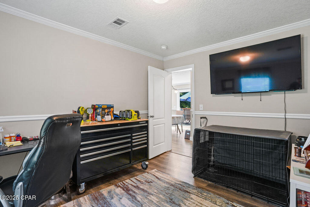 Listing photo id 61 for 1079 Hwy 177a