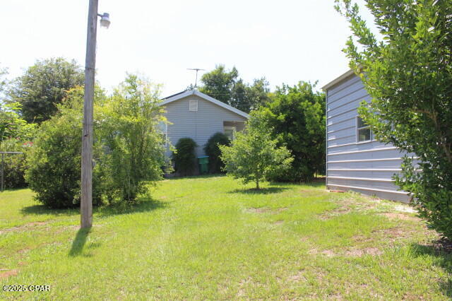 2100 3rd Avenue, Sneads, Florida image 18