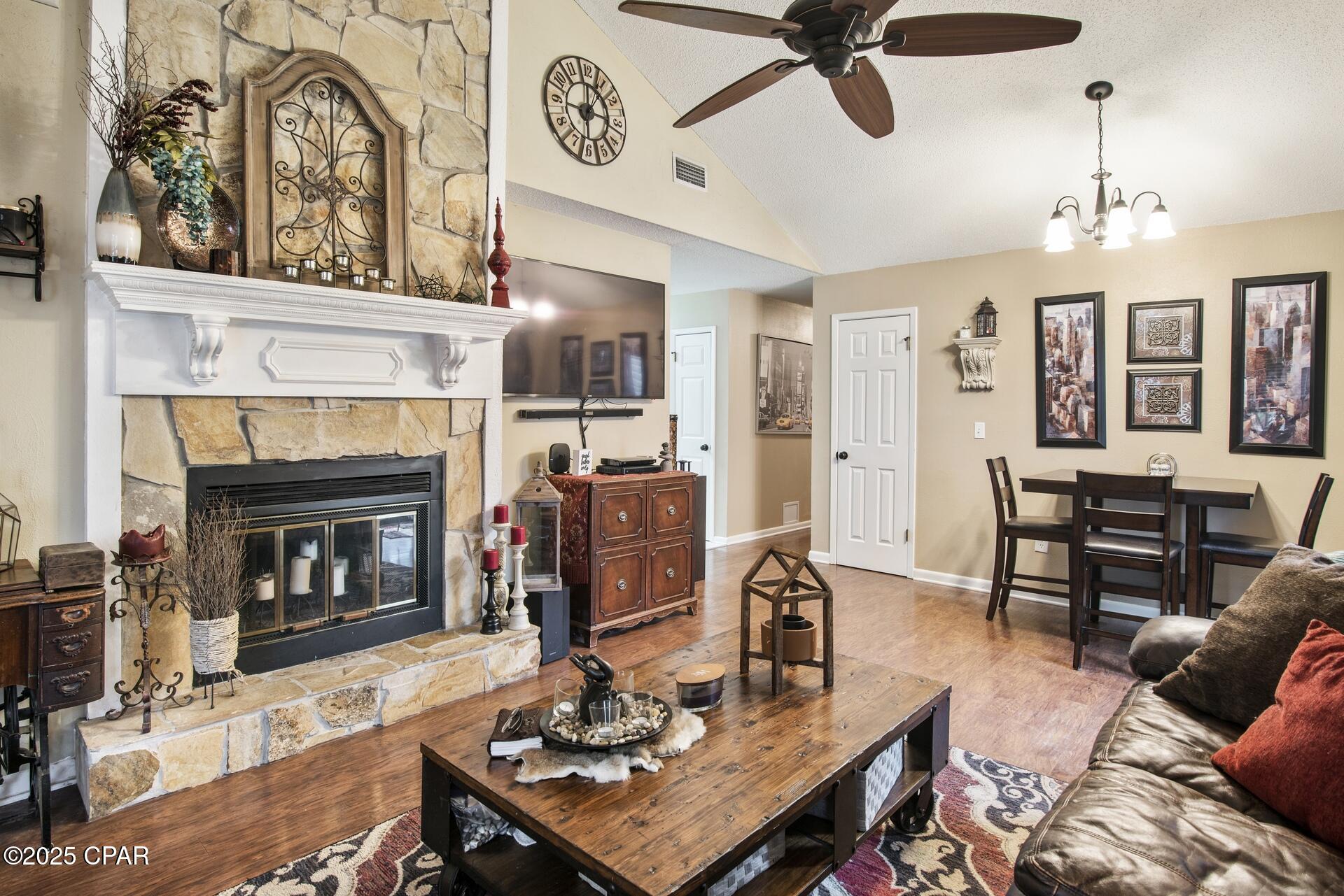 55 Kelly Way, Valparaiso, Florida image 9