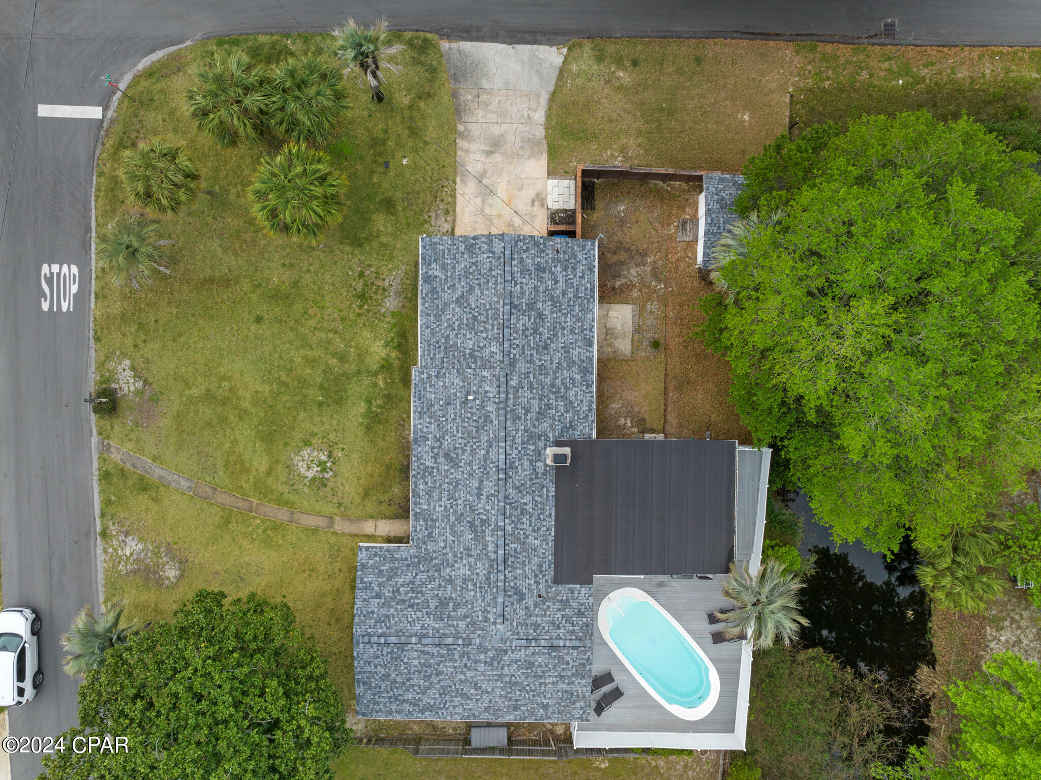 Image 40 For 16401 Castile Avenue