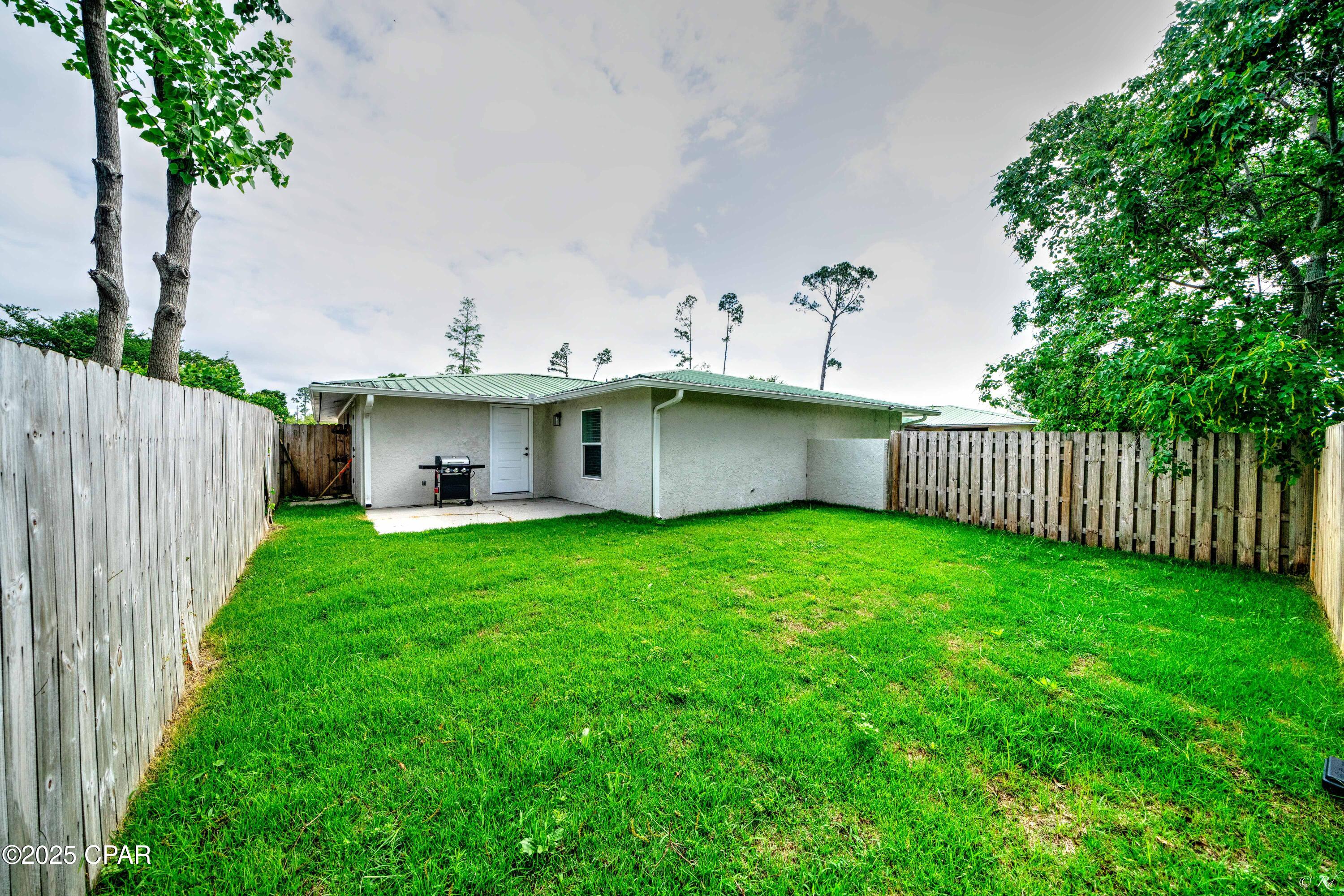 Image 20 For 823 Bradley Circle
