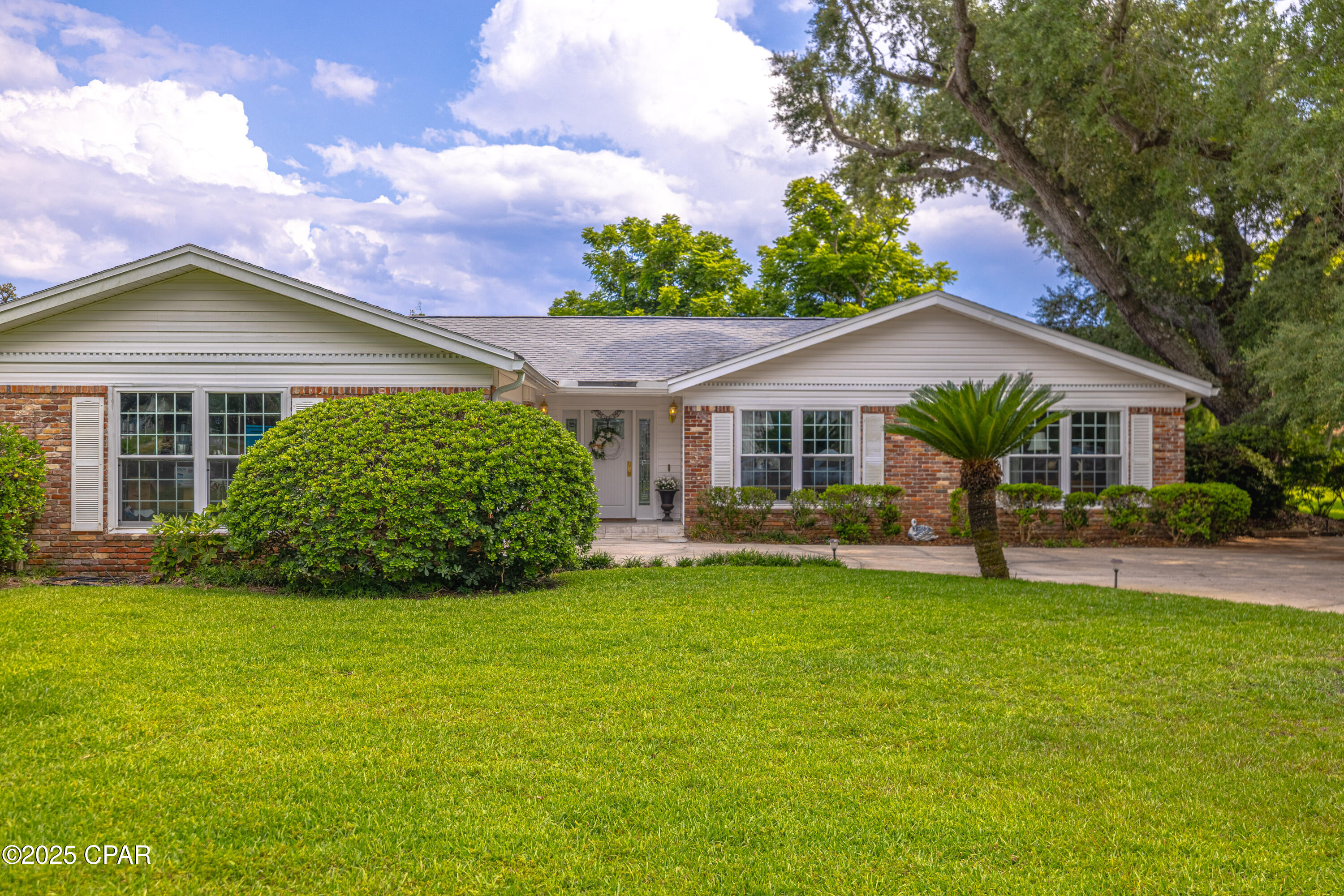 2457 Pretty Bayou Circle, Panama City, Florida image 4