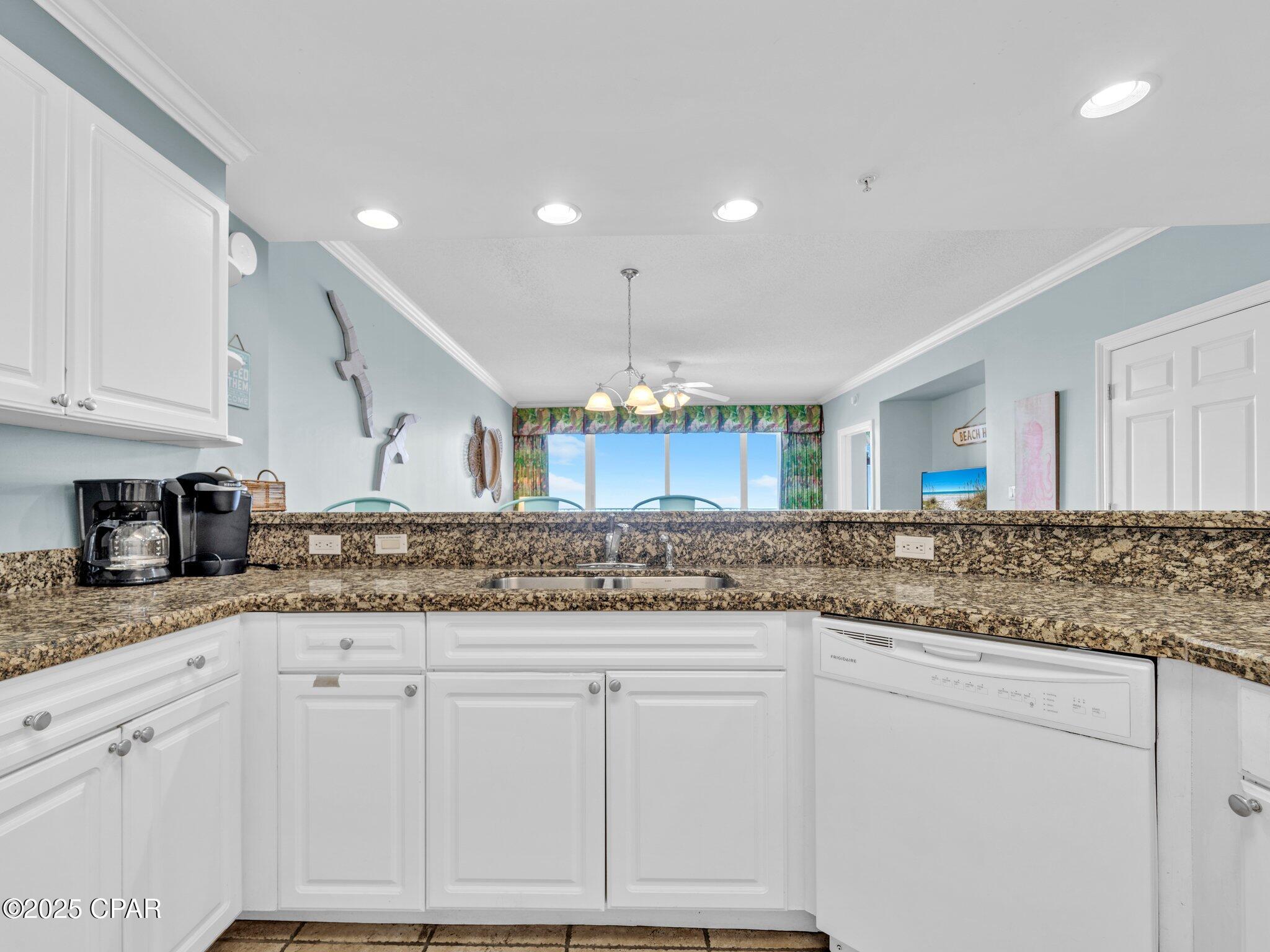 9450 S Thomas Drive #1211, Panama City, Florida image 12